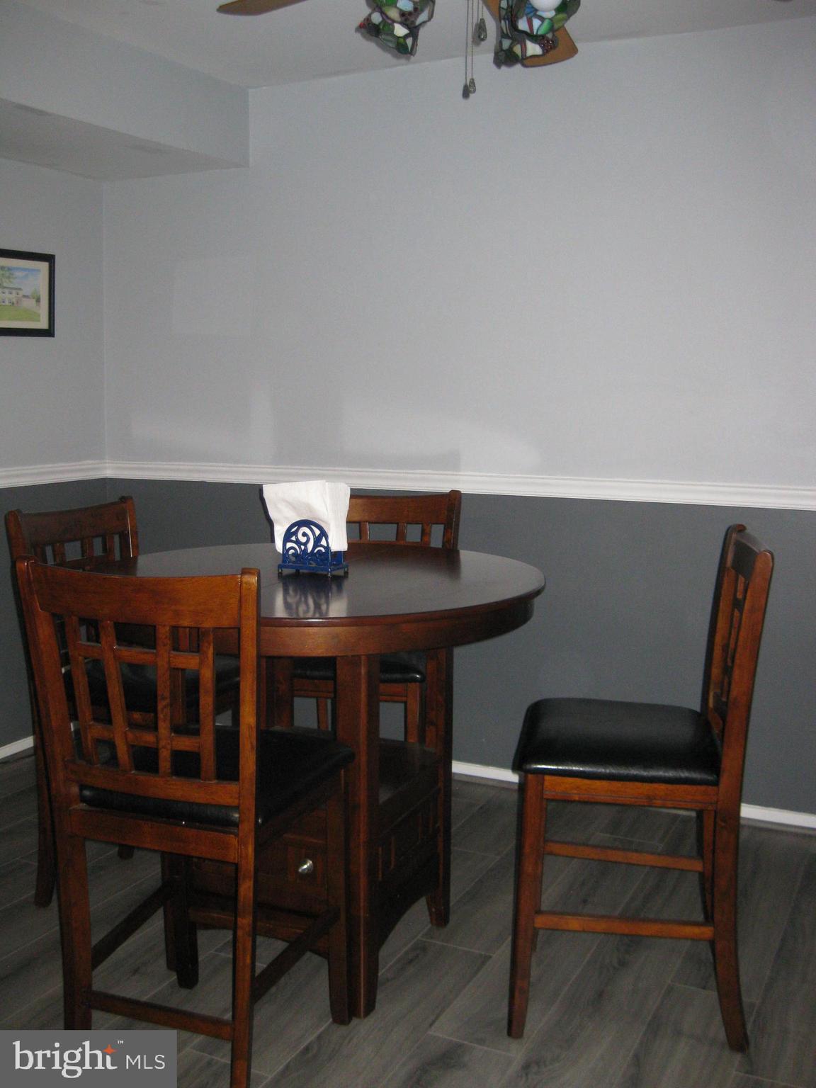 STRAWBERRY HILL EST SUB - Residential