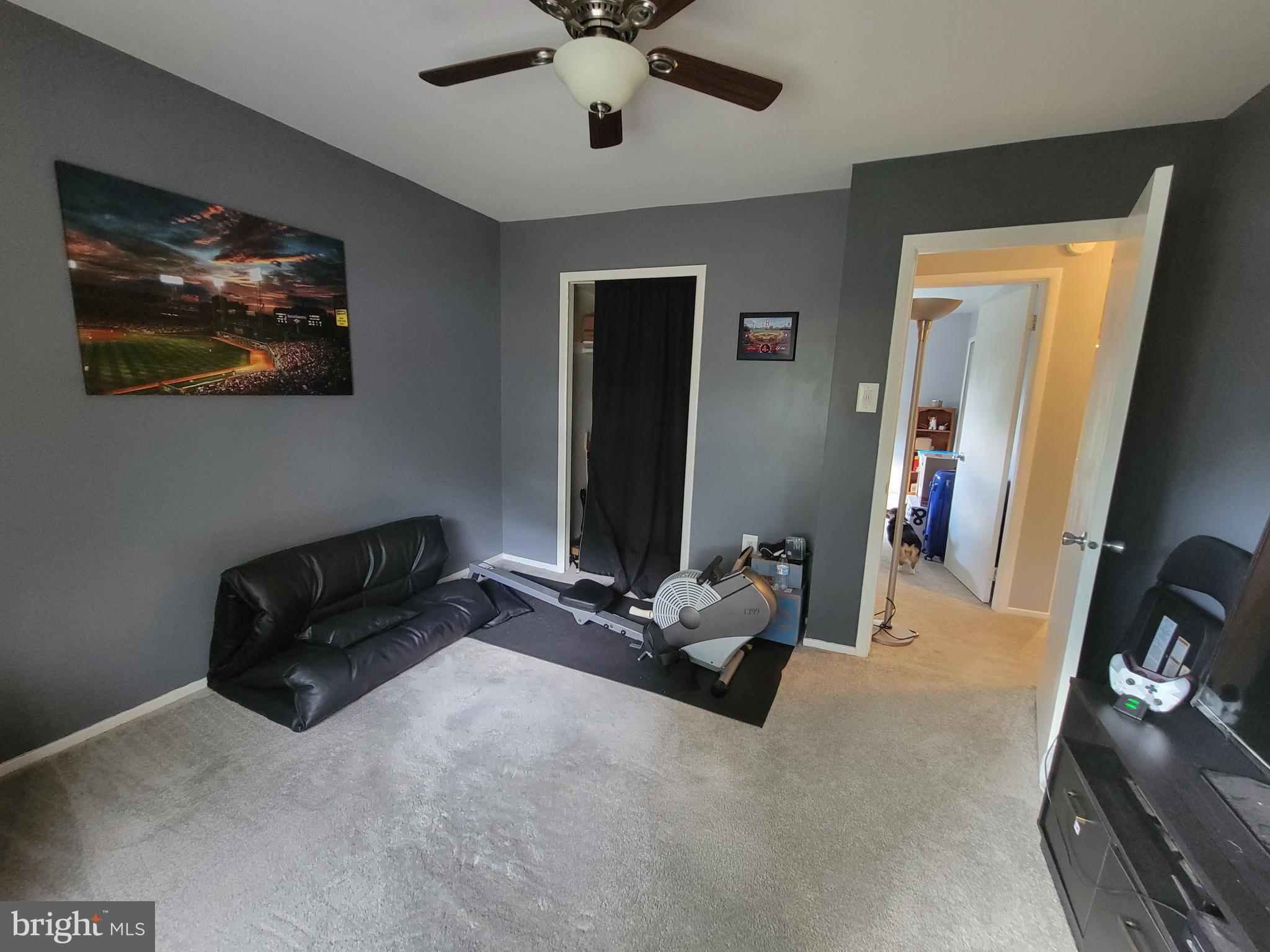 STRAWBERRY HILL EST SUB - Residential