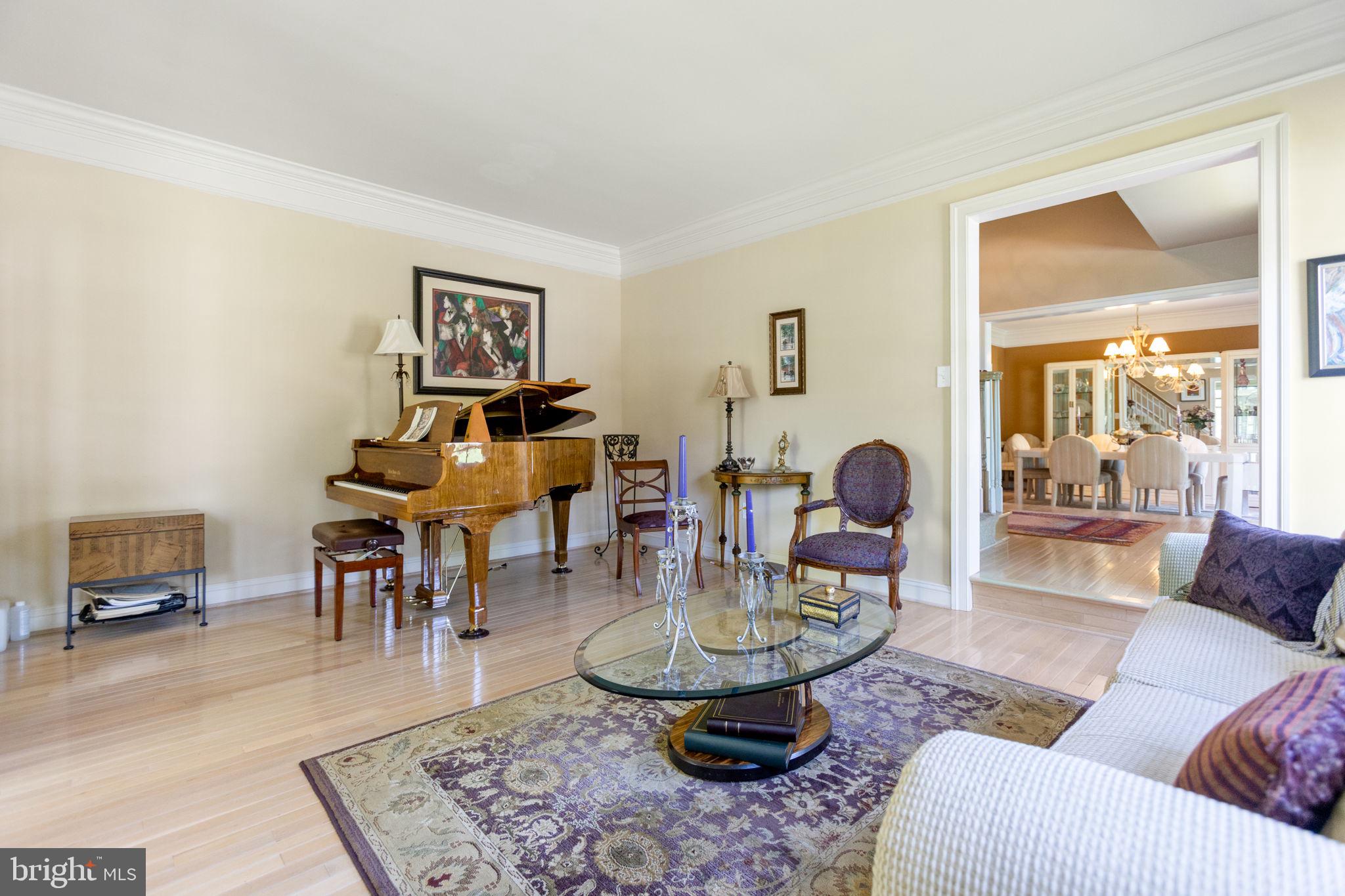 WILLOWS OF POTOMAC - Residential