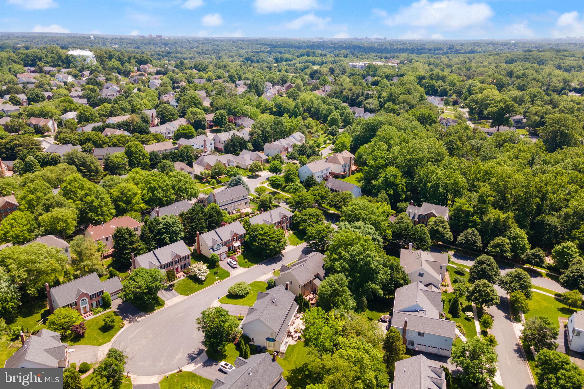 WILLOWS OF POTOMAC - Residential