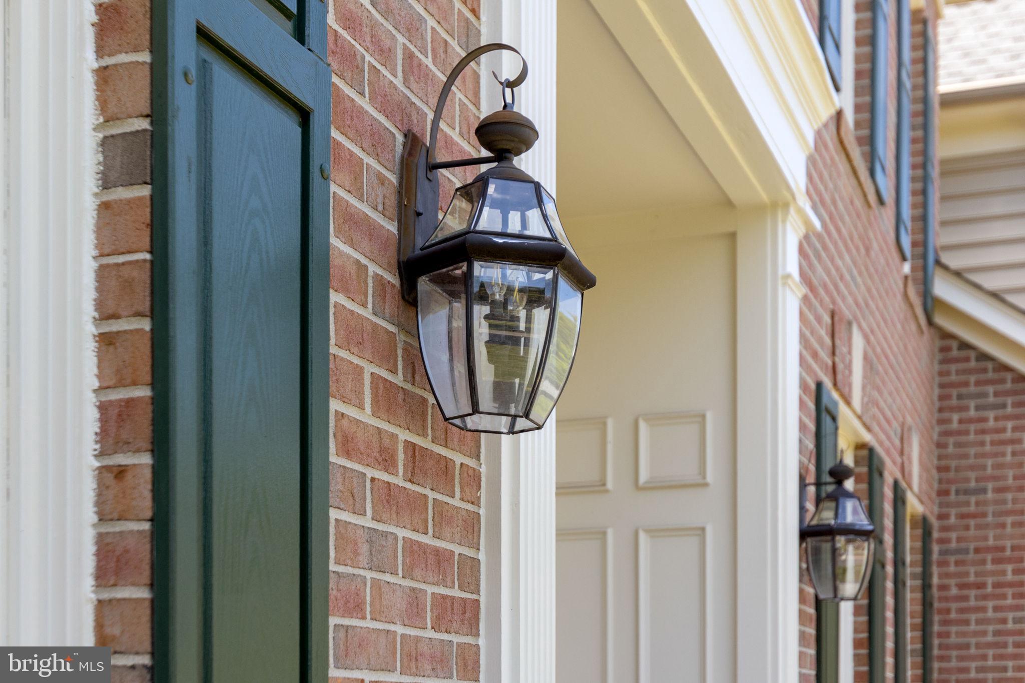 WILLOWS OF POTOMAC - Residential