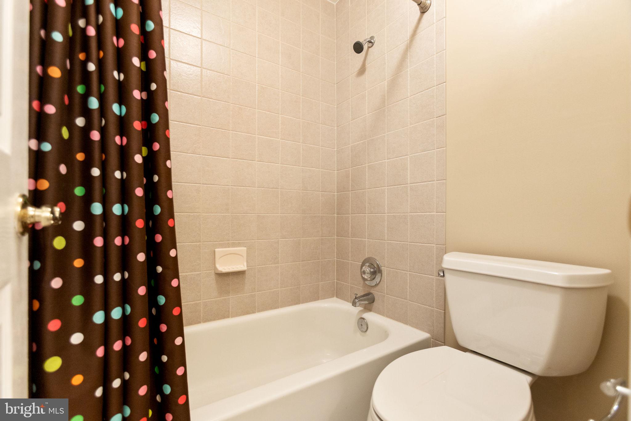 WILLOWS OF POTOMAC - Residential