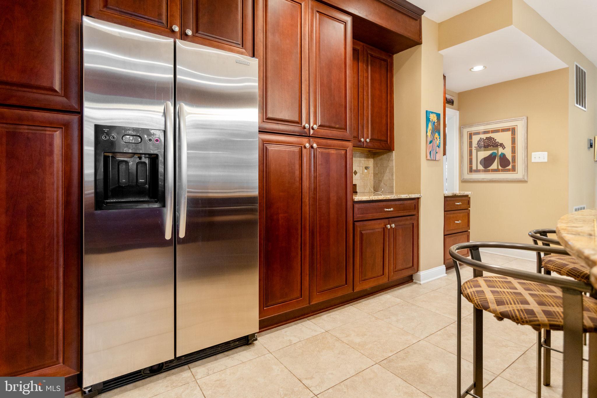 WILLOWS OF POTOMAC - Residential