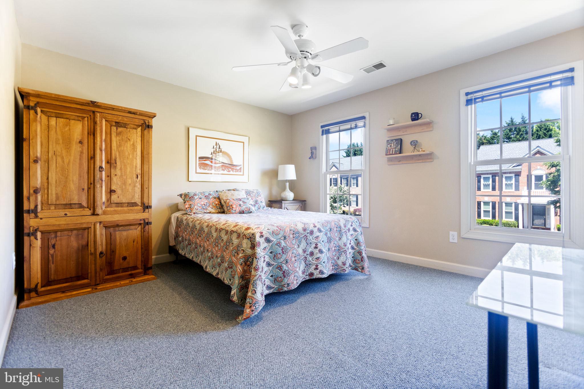 WILLOWS OF POTOMAC - Residential