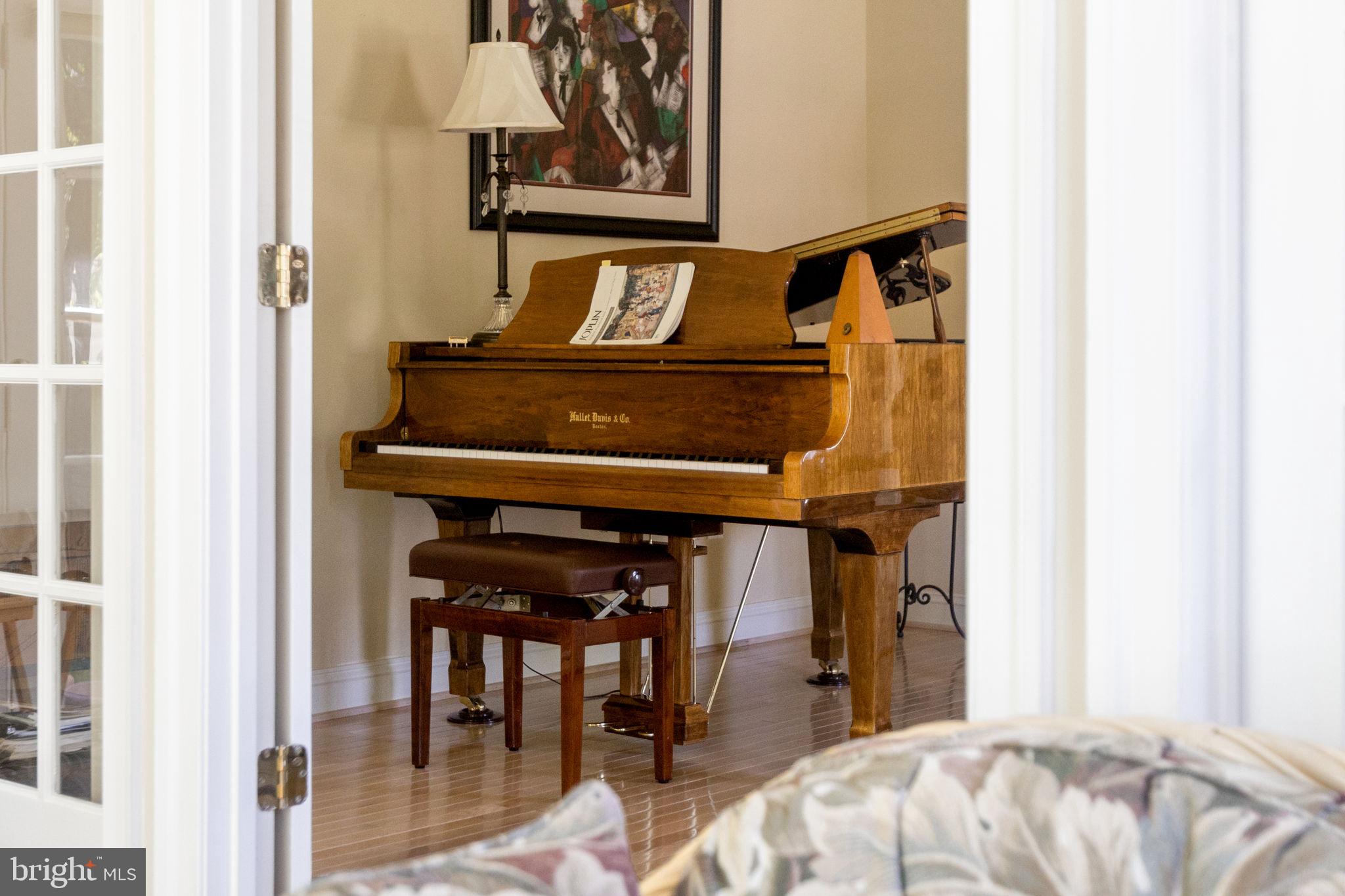 WILLOWS OF POTOMAC - Residential