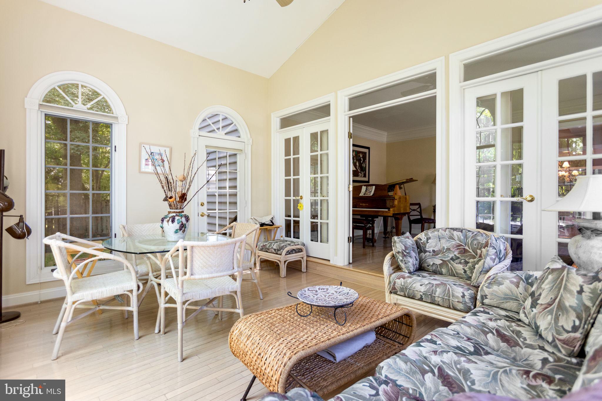 WILLOWS OF POTOMAC - Residential