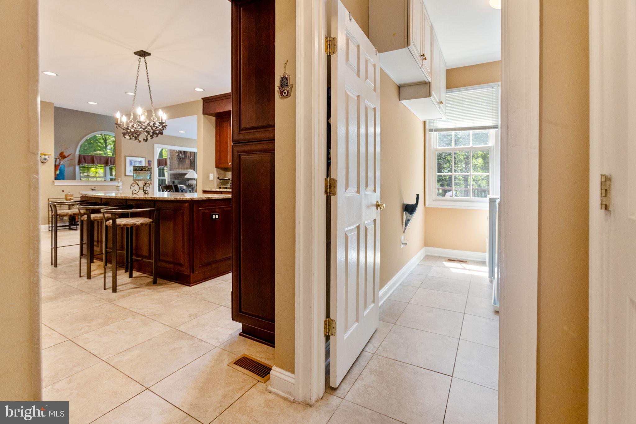 WILLOWS OF POTOMAC - Residential