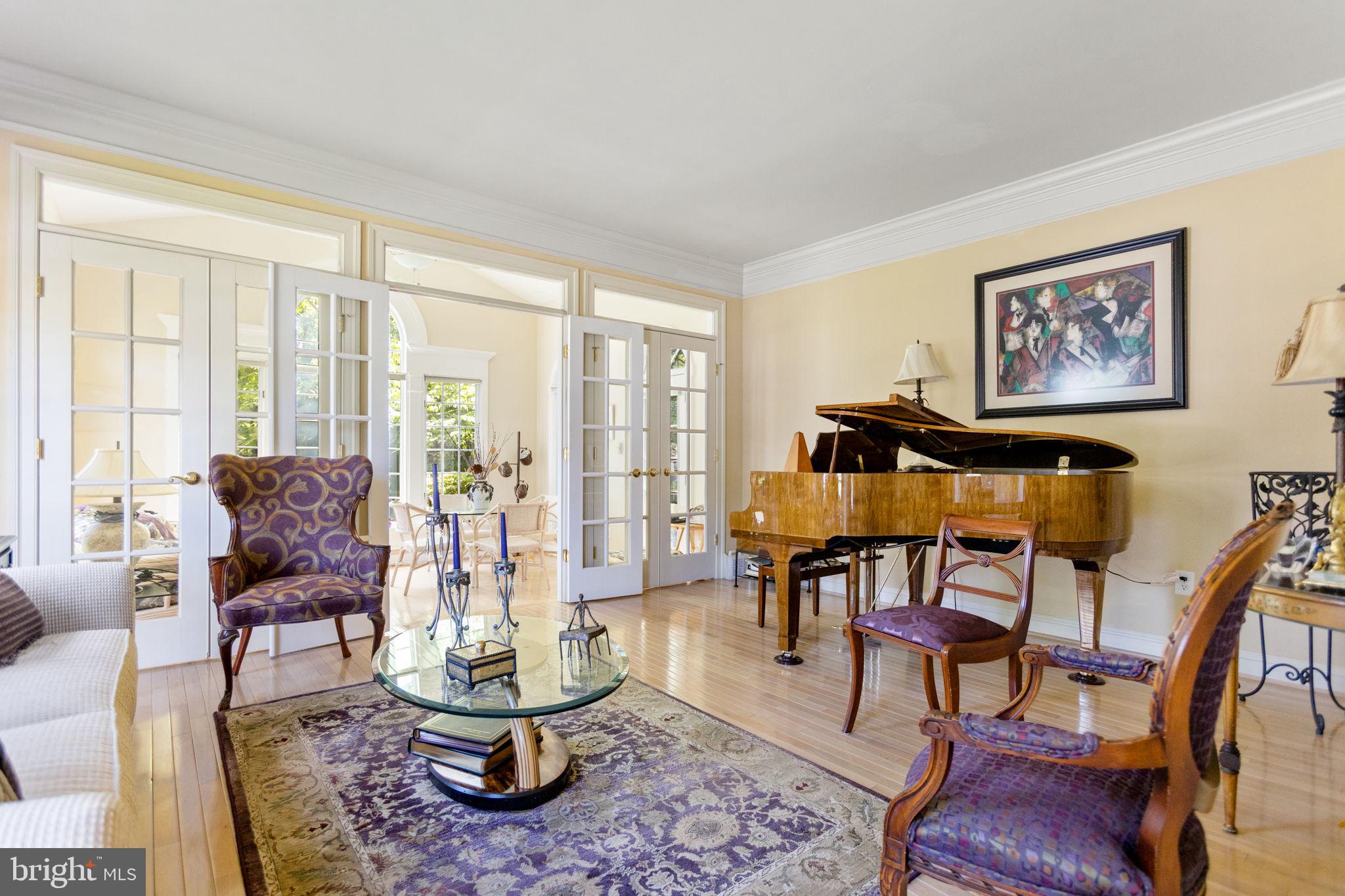 WILLOWS OF POTOMAC - Residential