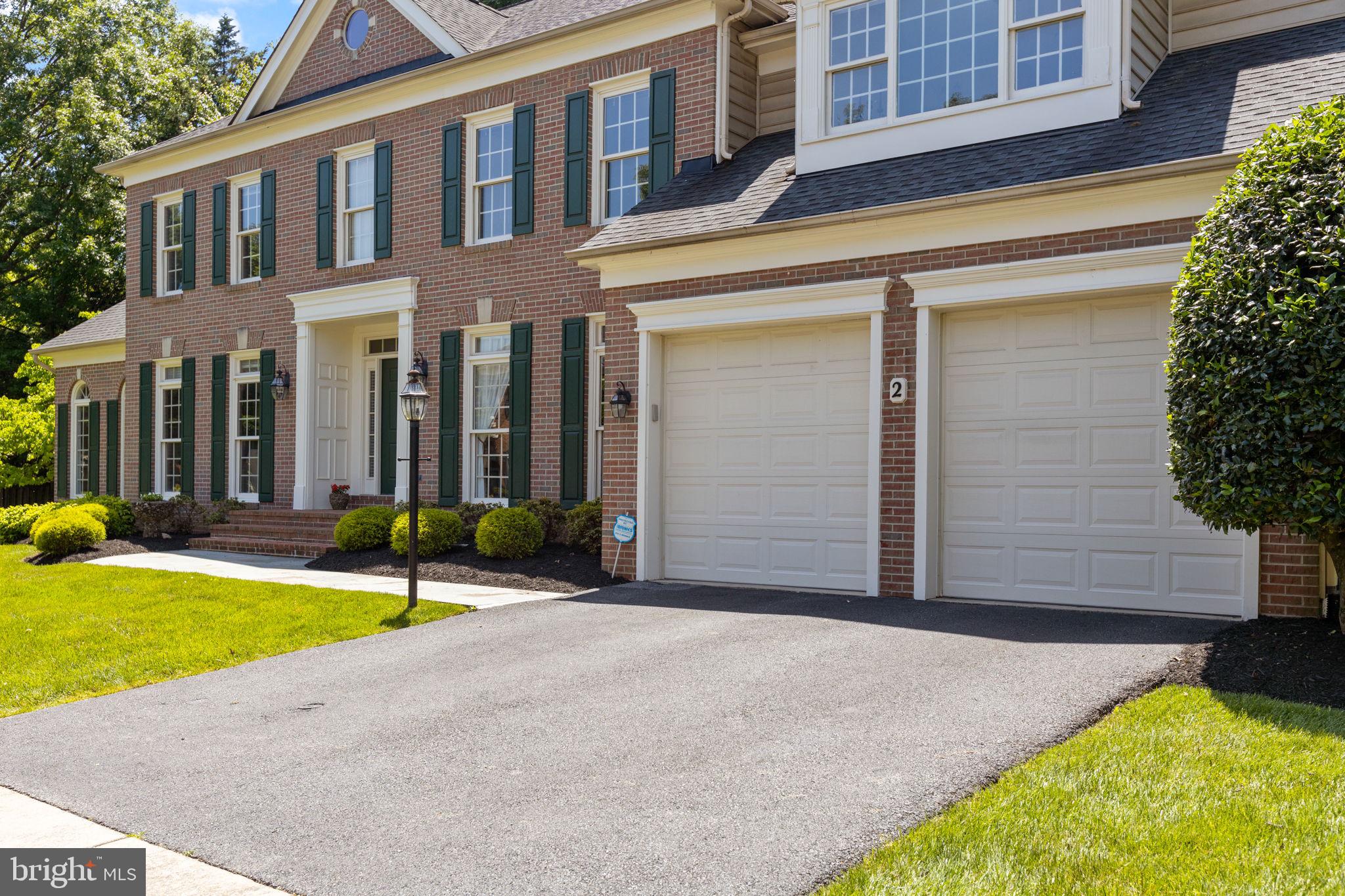 WILLOWS OF POTOMAC - Residential