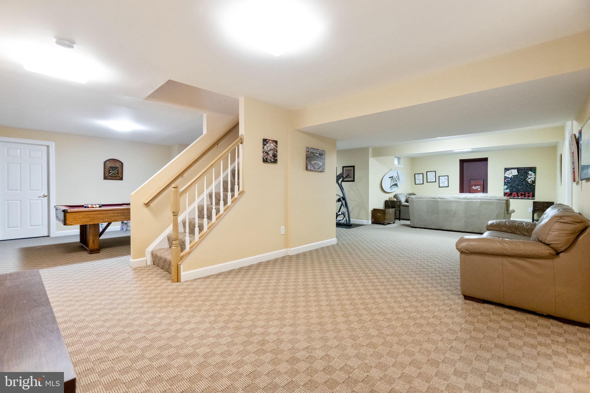 WILLOWS OF POTOMAC - Residential