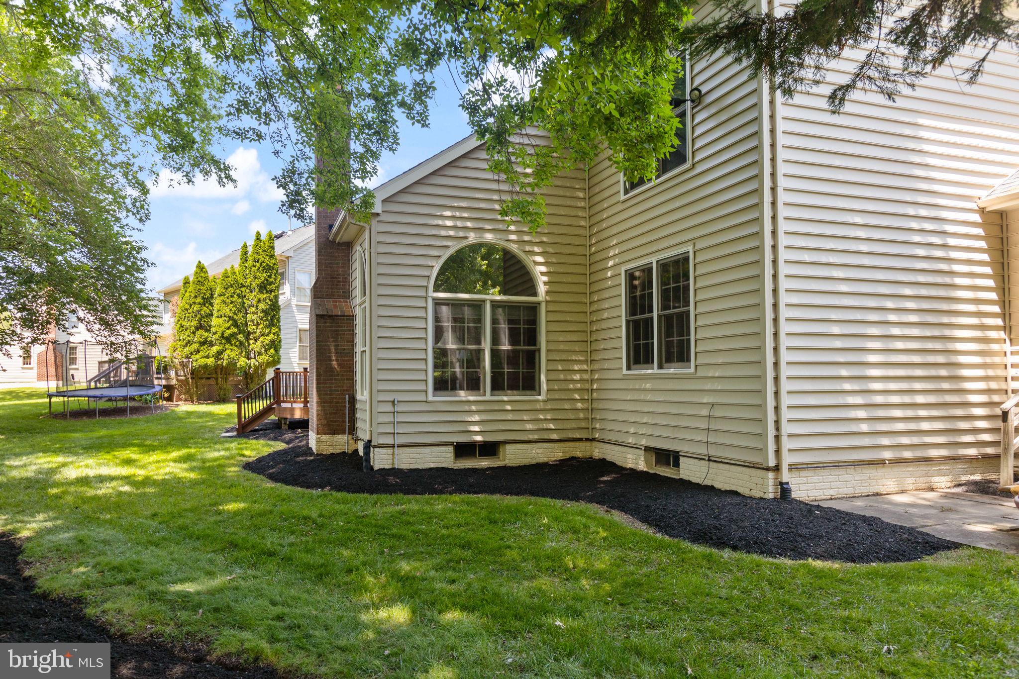 WILLOWS OF POTOMAC - Residential