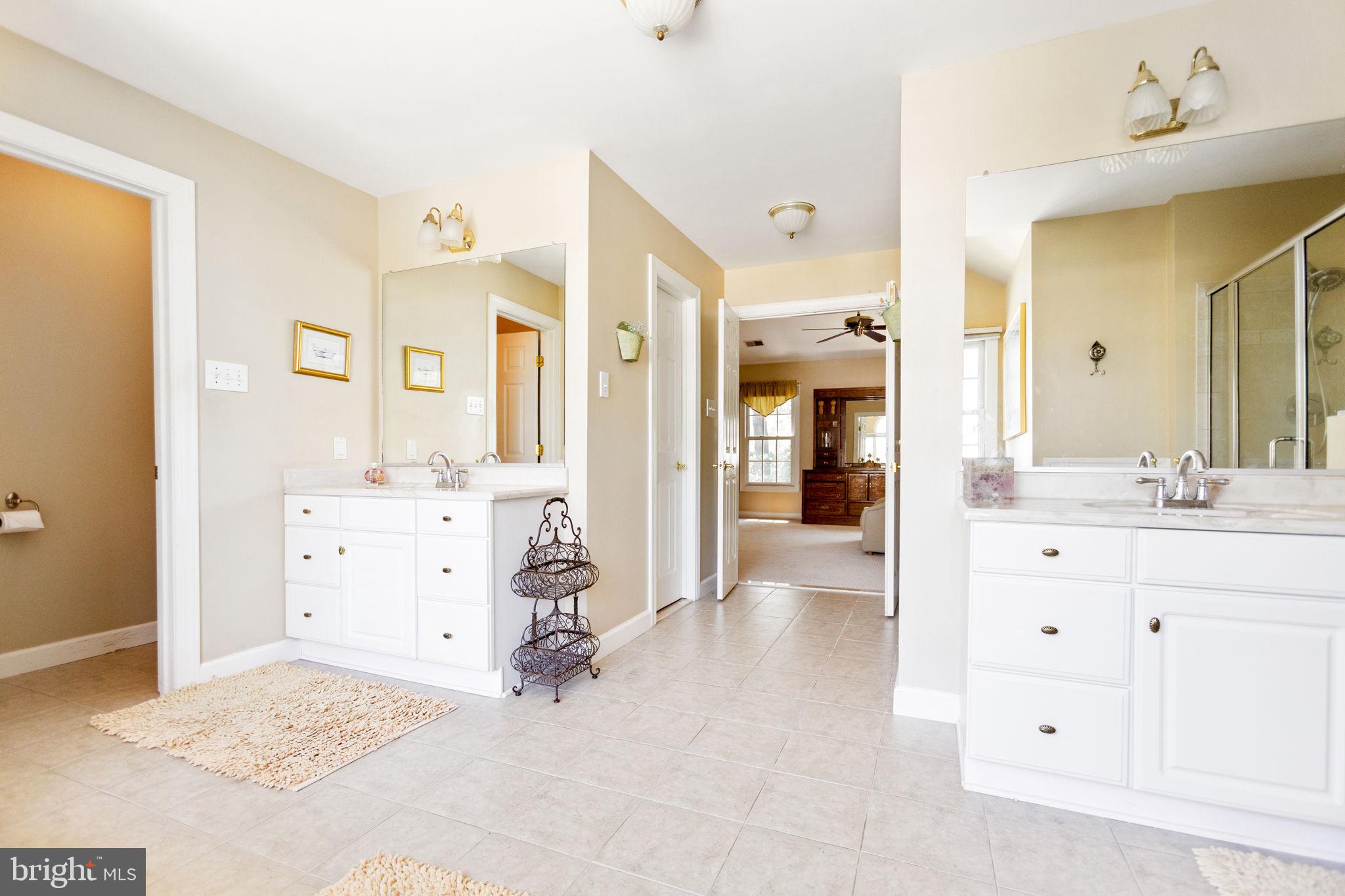 WILLOWS OF POTOMAC - Residential