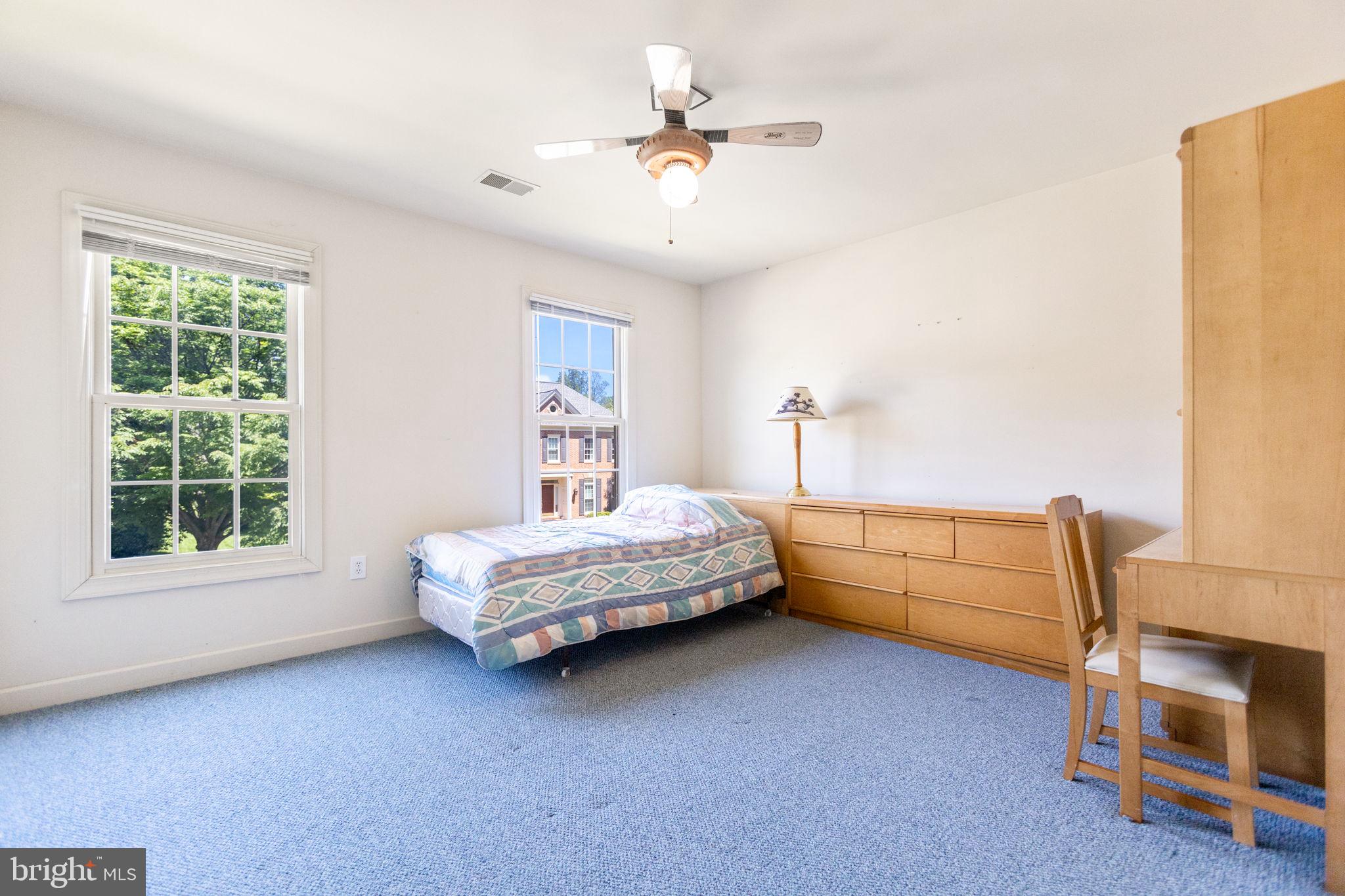 WILLOWS OF POTOMAC - Residential