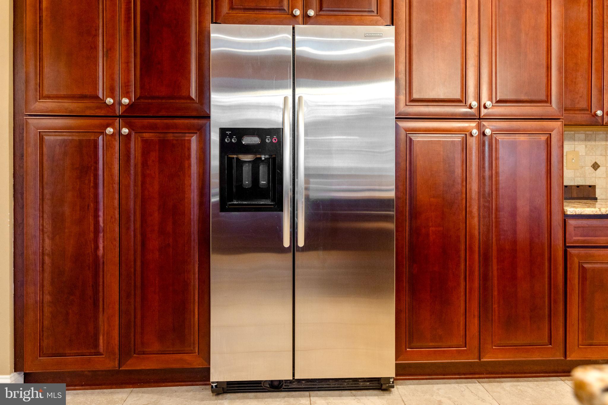 WILLOWS OF POTOMAC - Residential