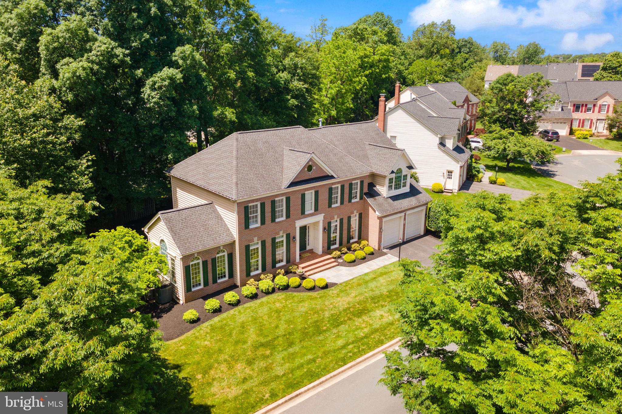 WILLOWS OF POTOMAC - Residential