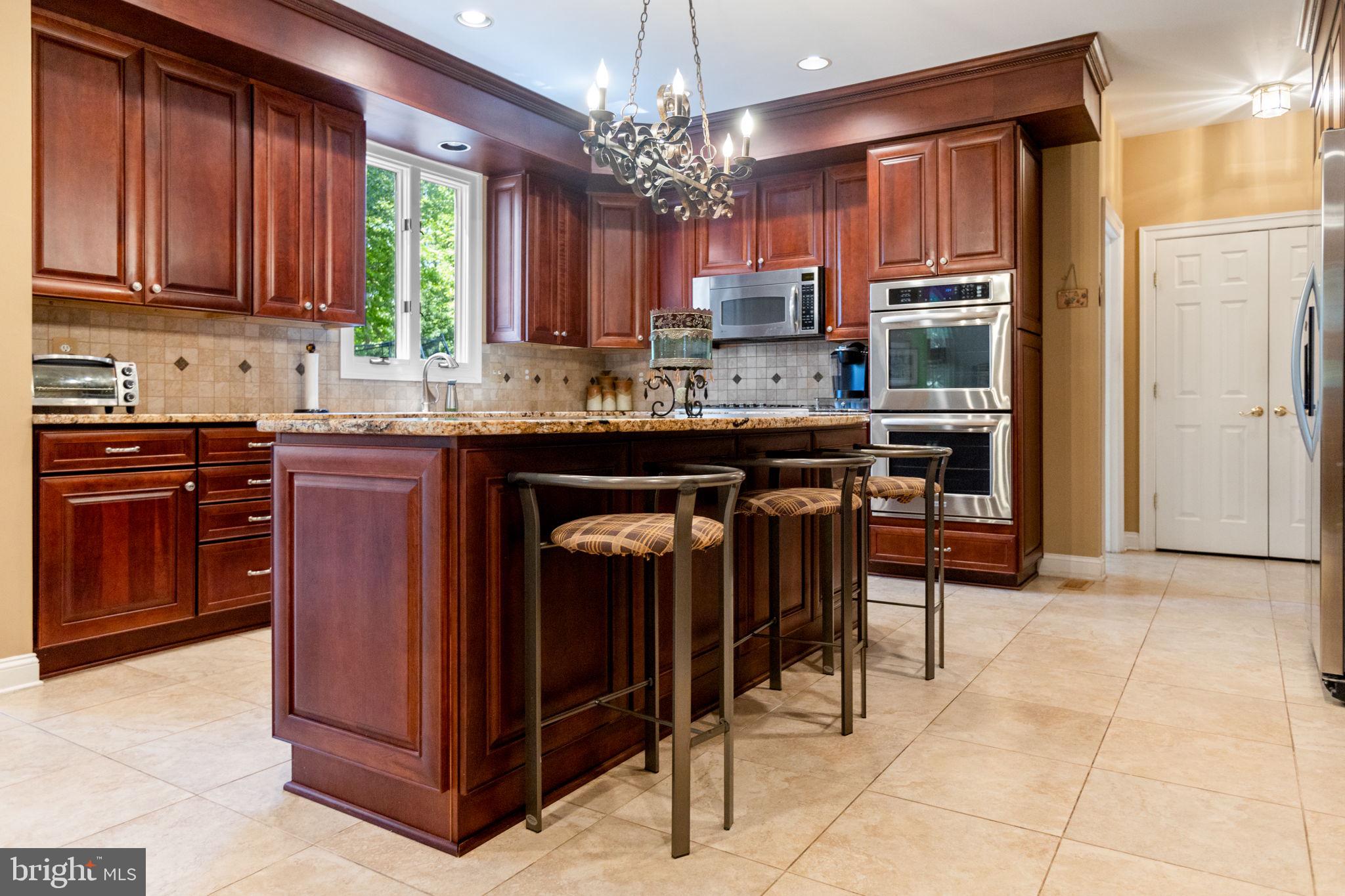 WILLOWS OF POTOMAC - Residential