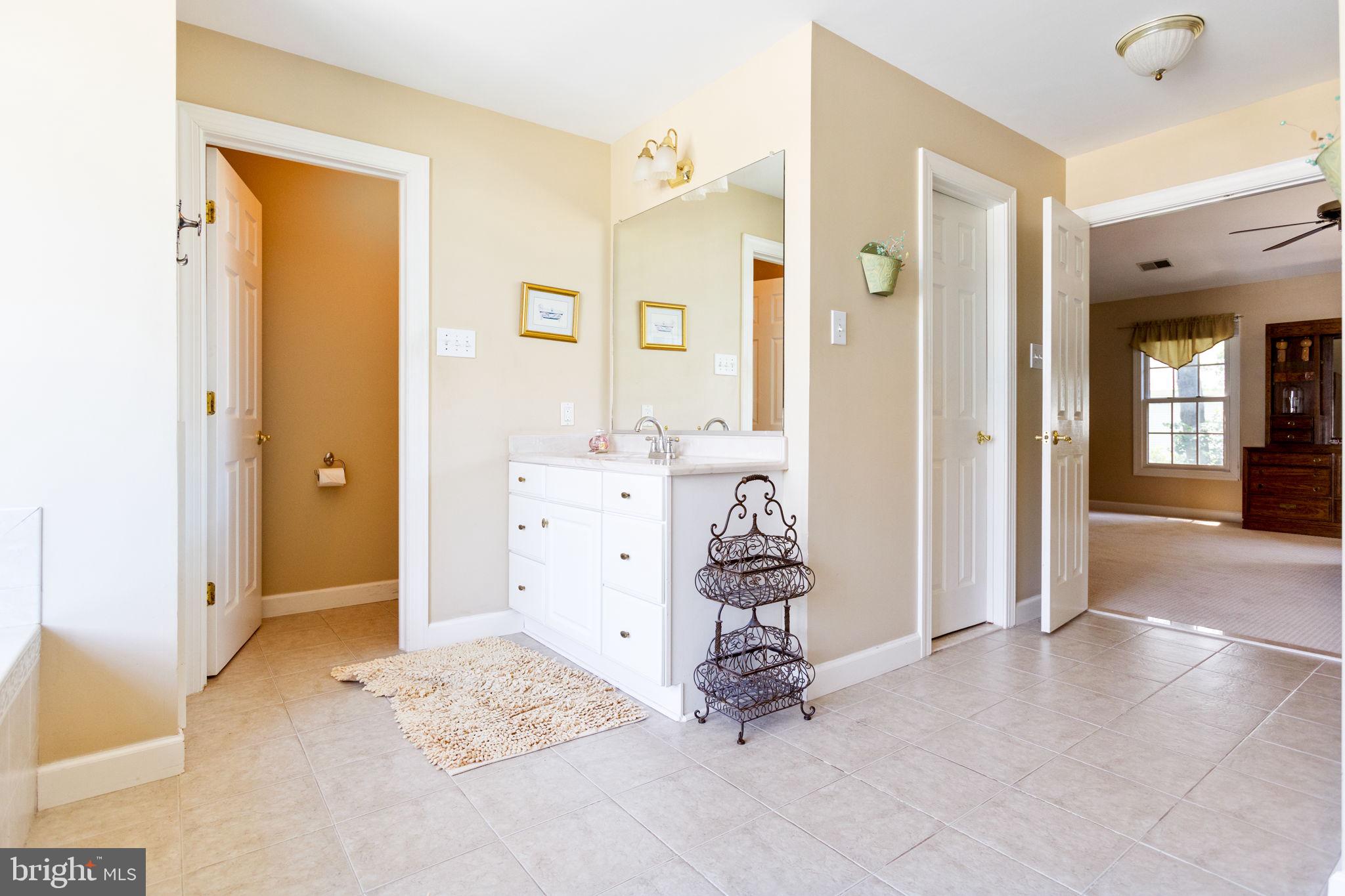 WILLOWS OF POTOMAC - Residential