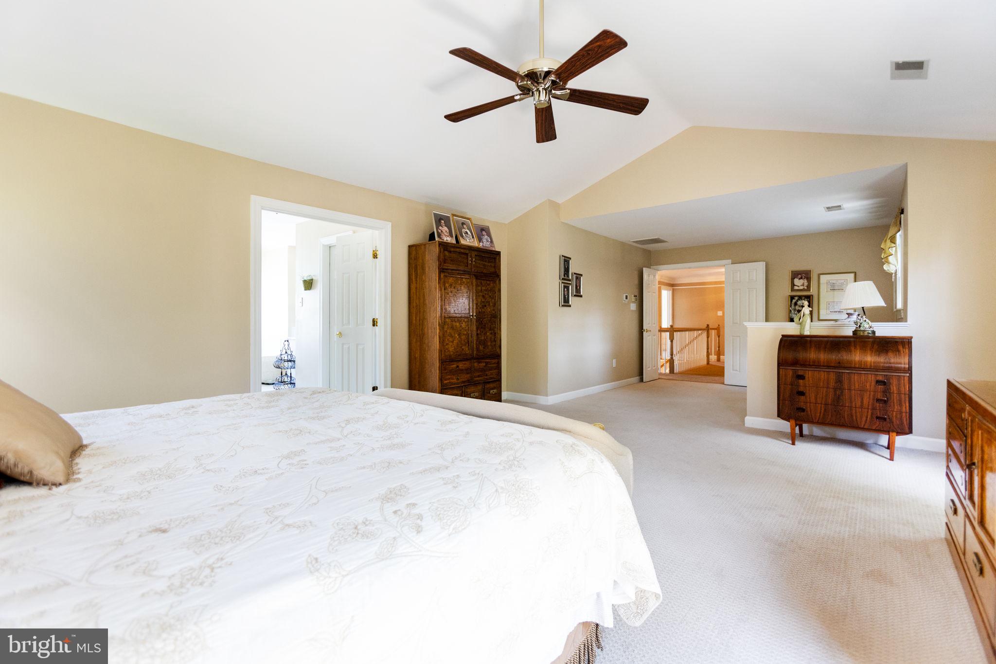 WILLOWS OF POTOMAC - Residential