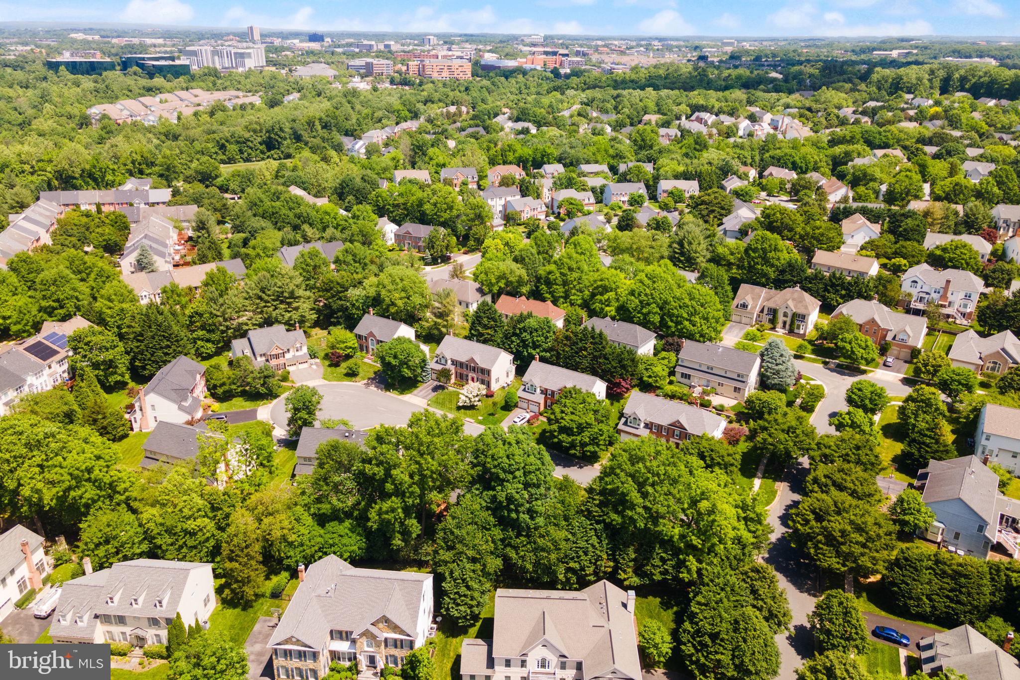 WILLOWS OF POTOMAC - Residential