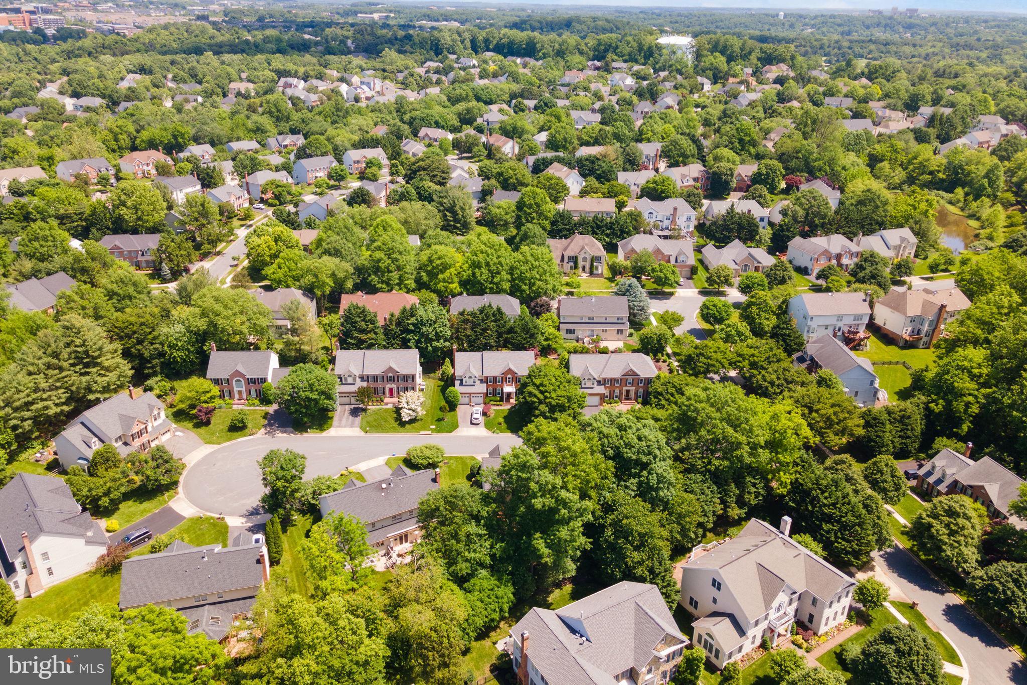 WILLOWS OF POTOMAC - Residential