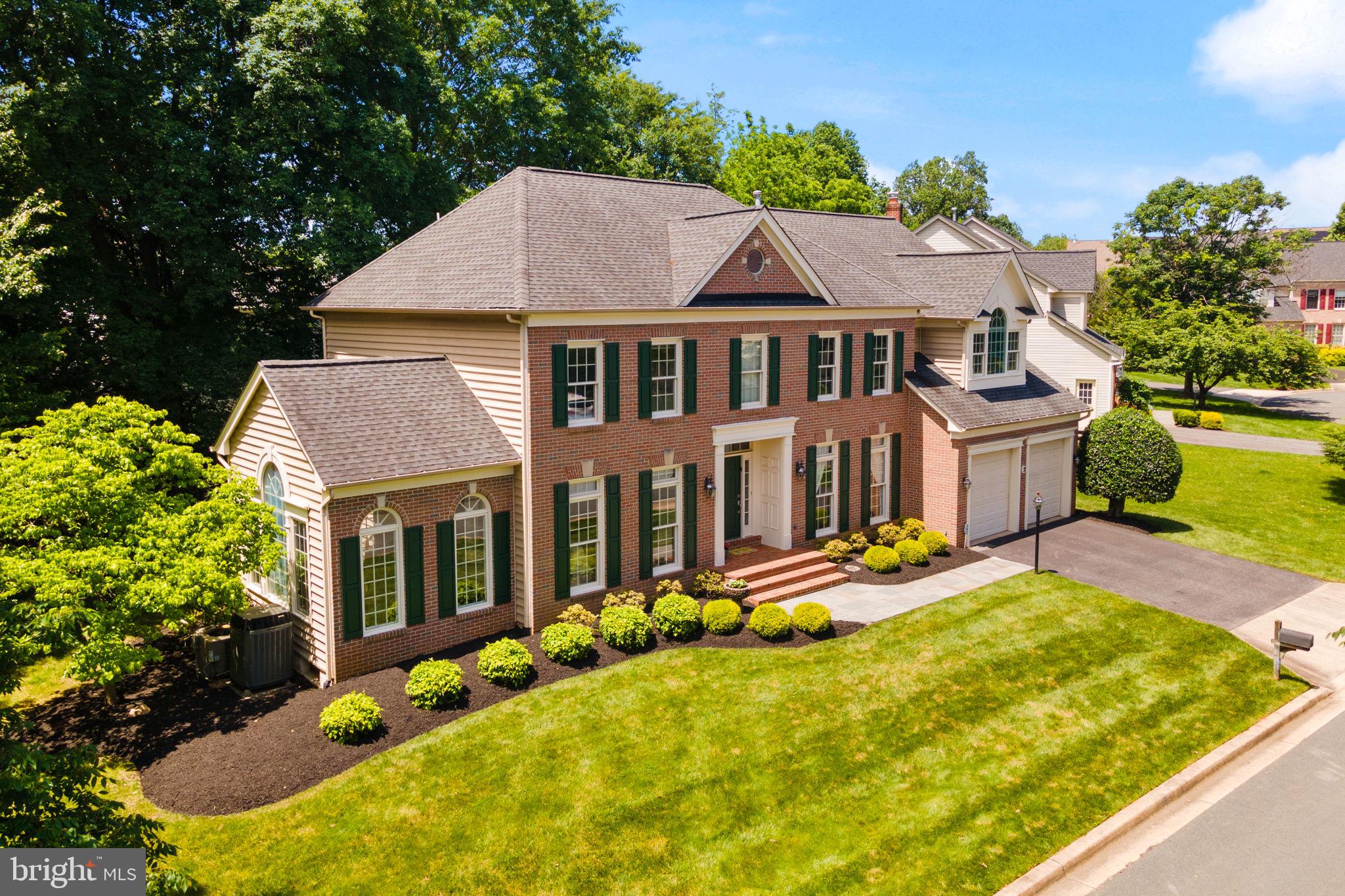 WILLOWS OF POTOMAC - Residential