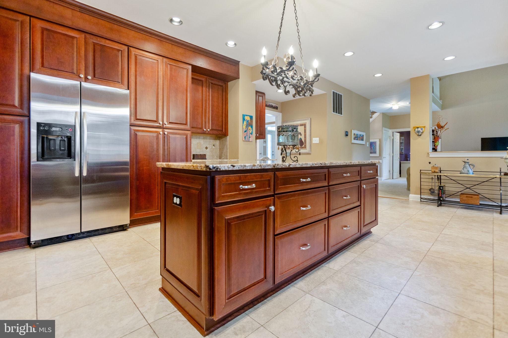 WILLOWS OF POTOMAC - Residential