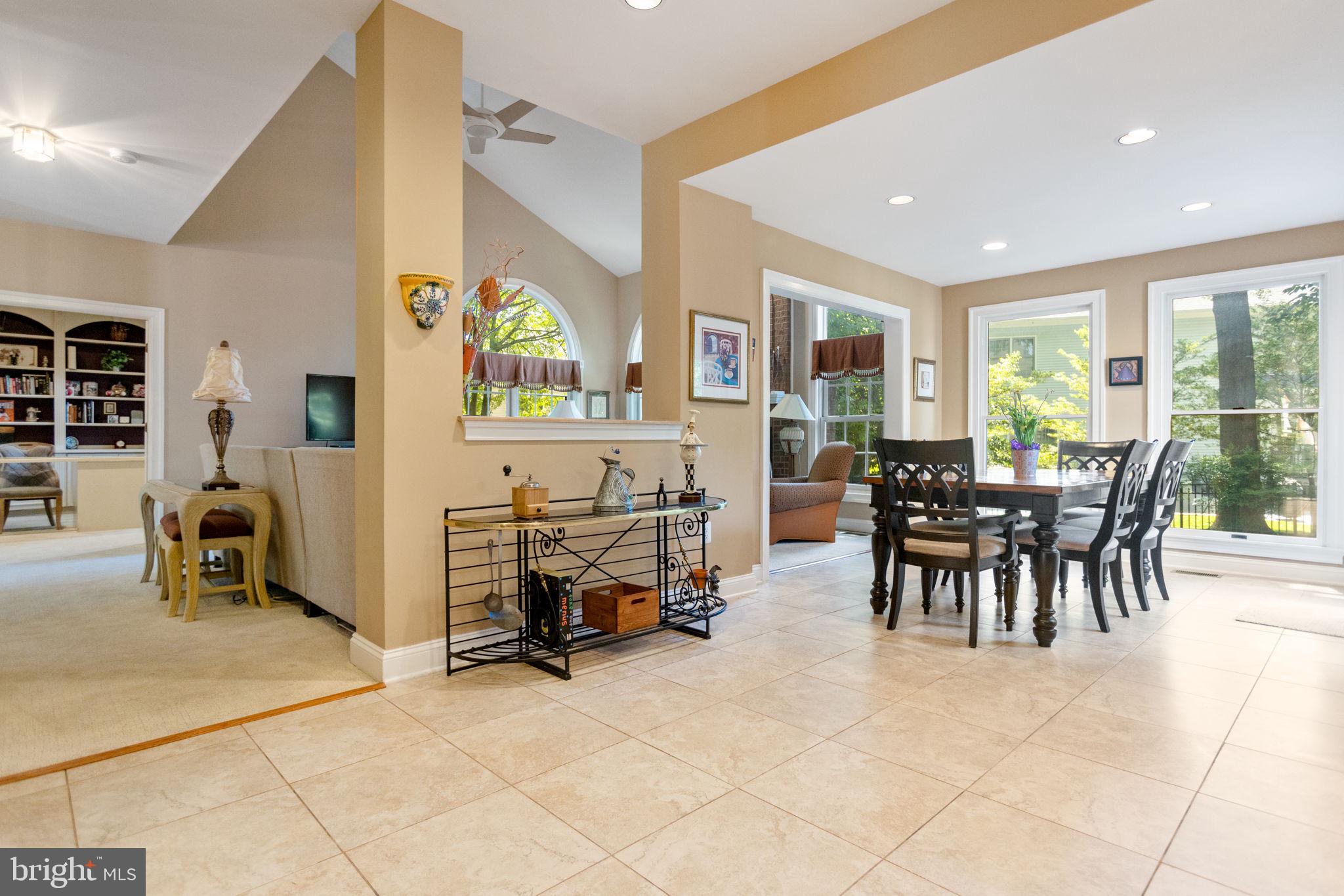 WILLOWS OF POTOMAC - Residential