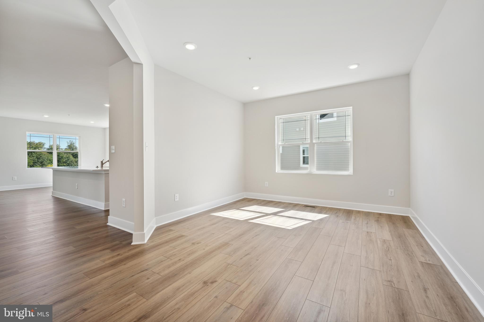 ST. CHARLES - Residential