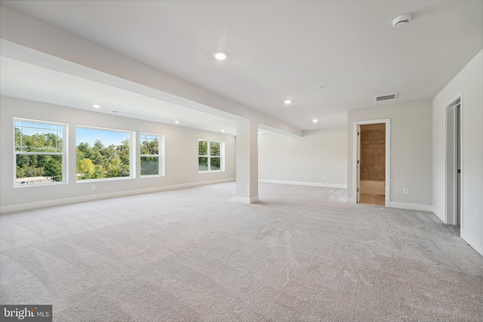 ST. CHARLES - Residential