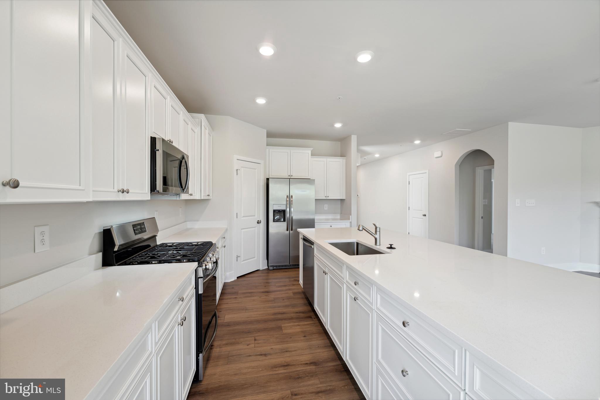 ST. CHARLES - Residential