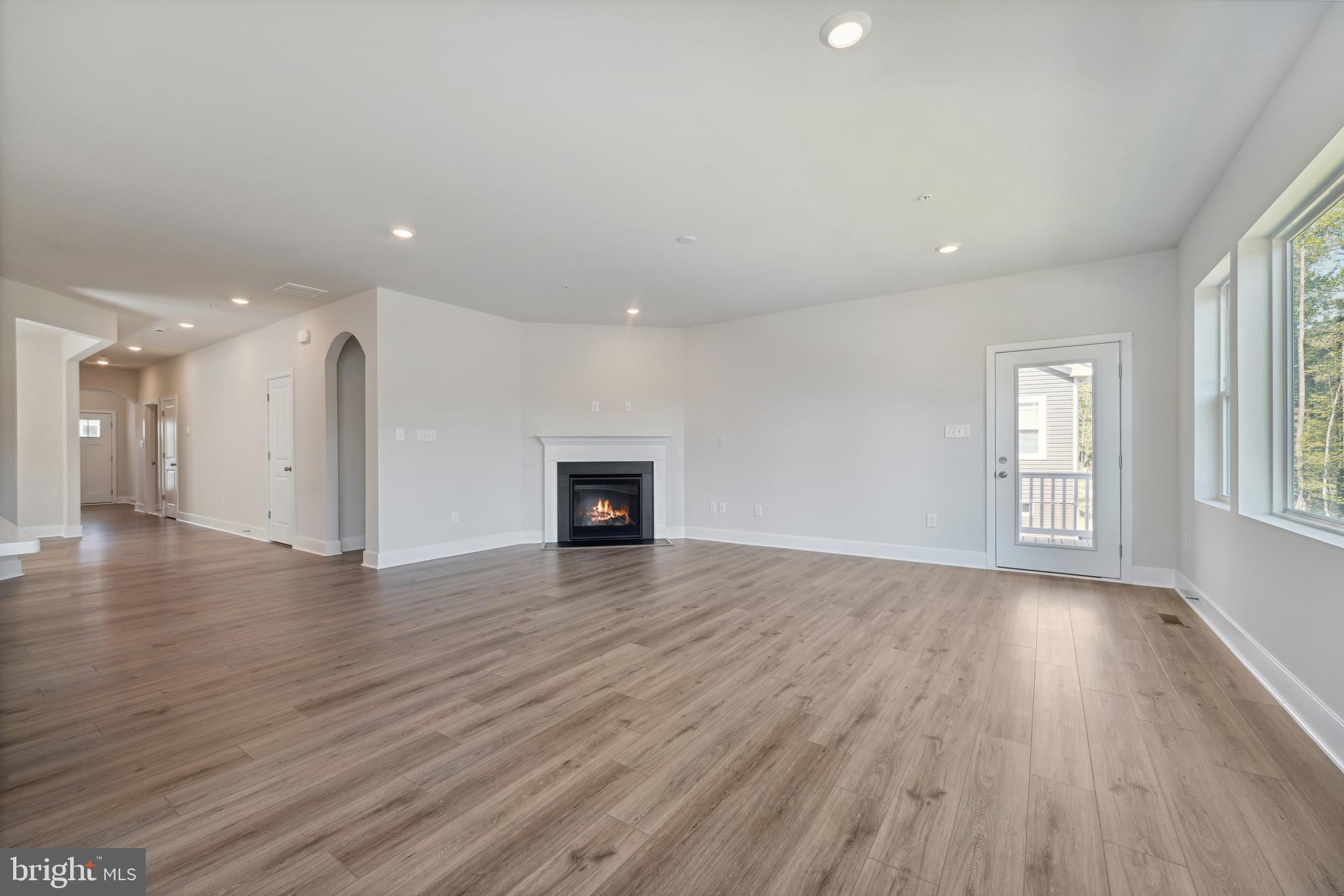 ST. CHARLES - Residential