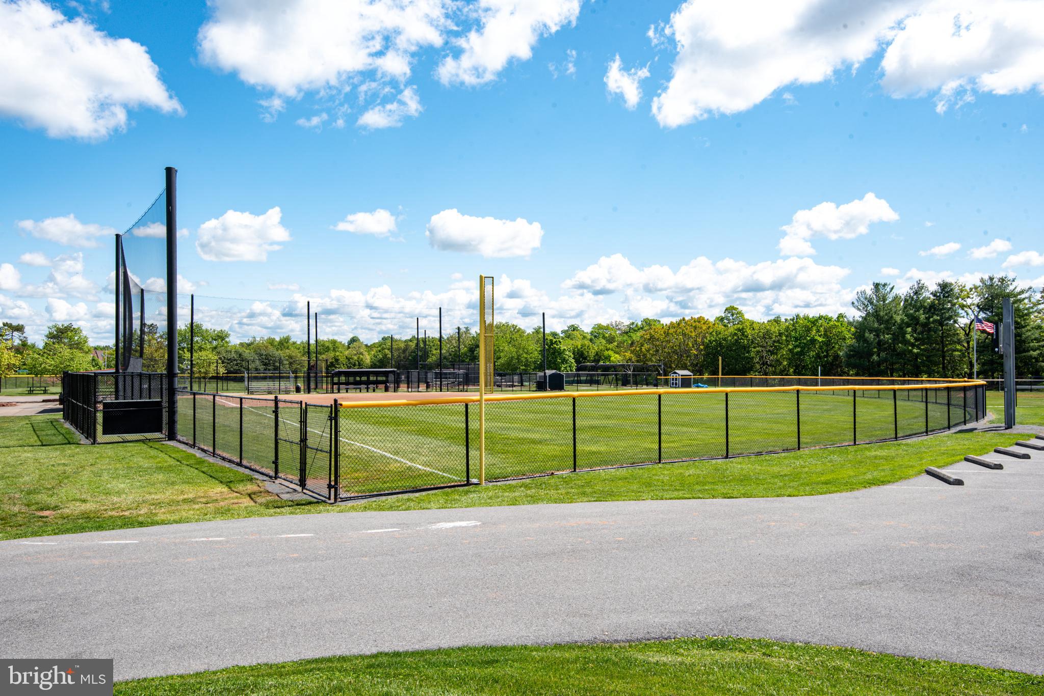 ASHBURN FARM - Residential