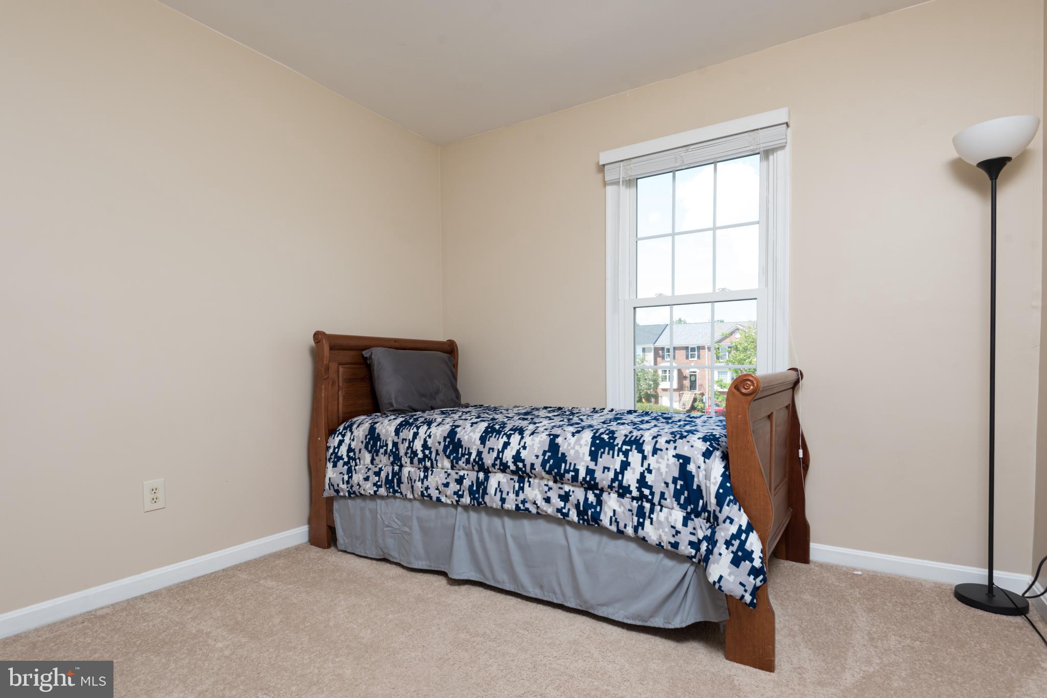 ASHBURN FARM - Residential