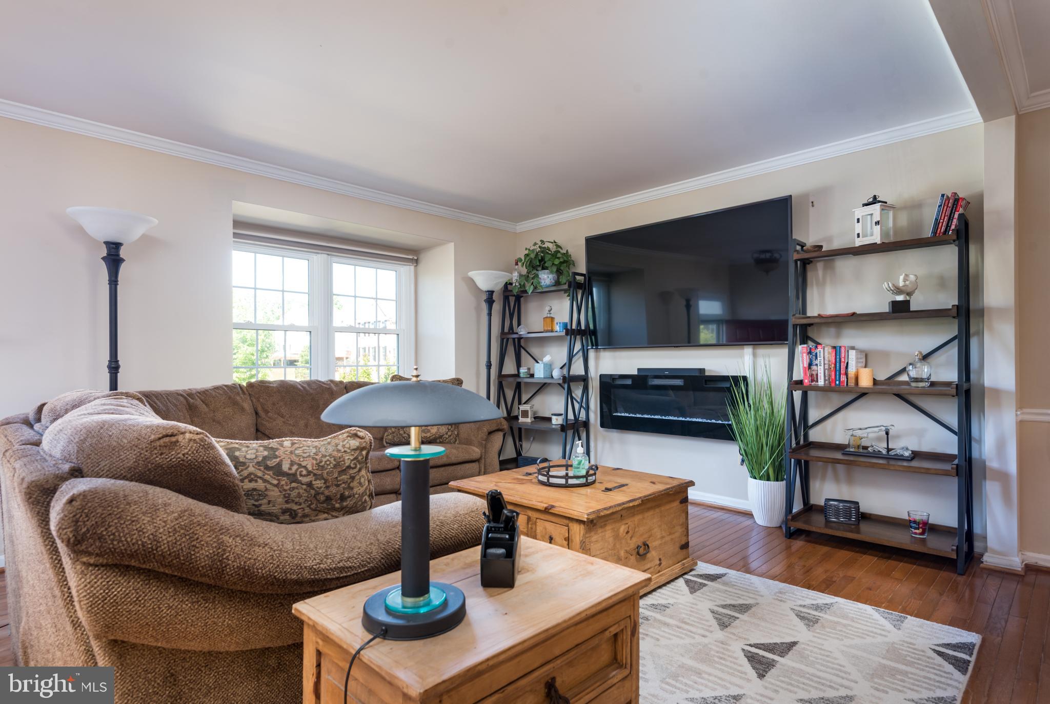 ASHBURN FARM - Residential