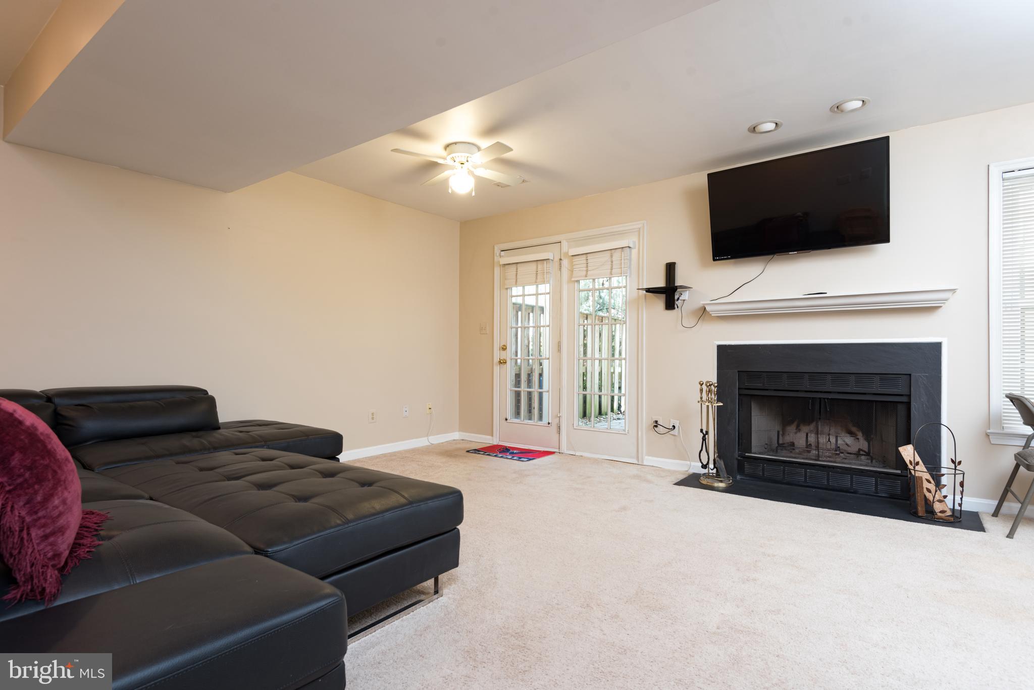 ASHBURN FARM - Residential