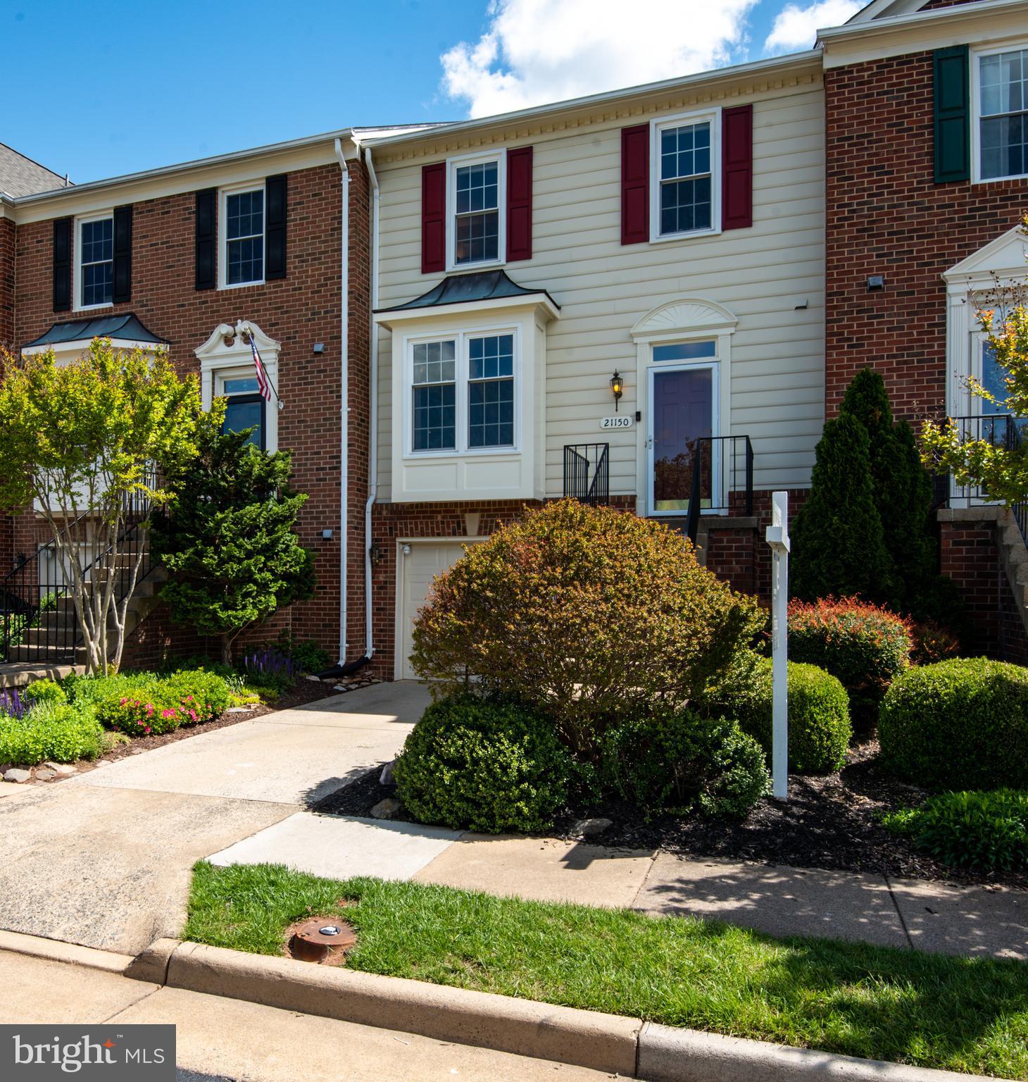 ASHBURN FARM - Residential