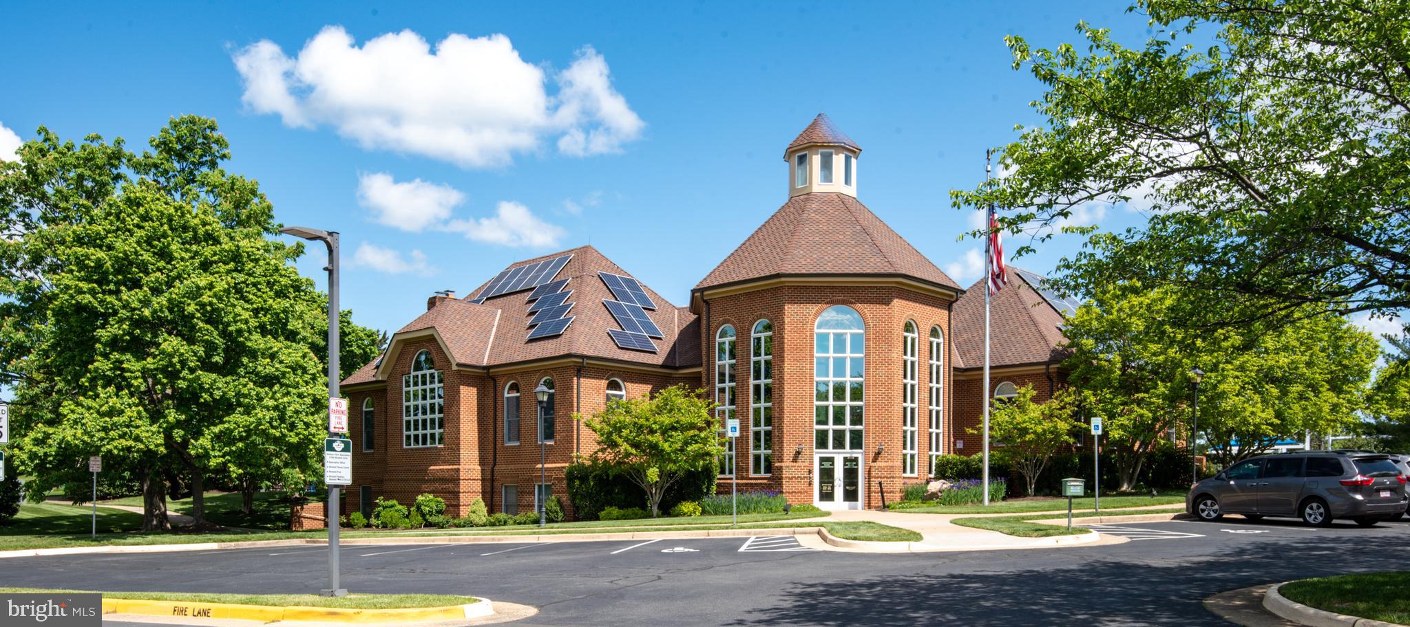 ASHBURN FARM - Residential