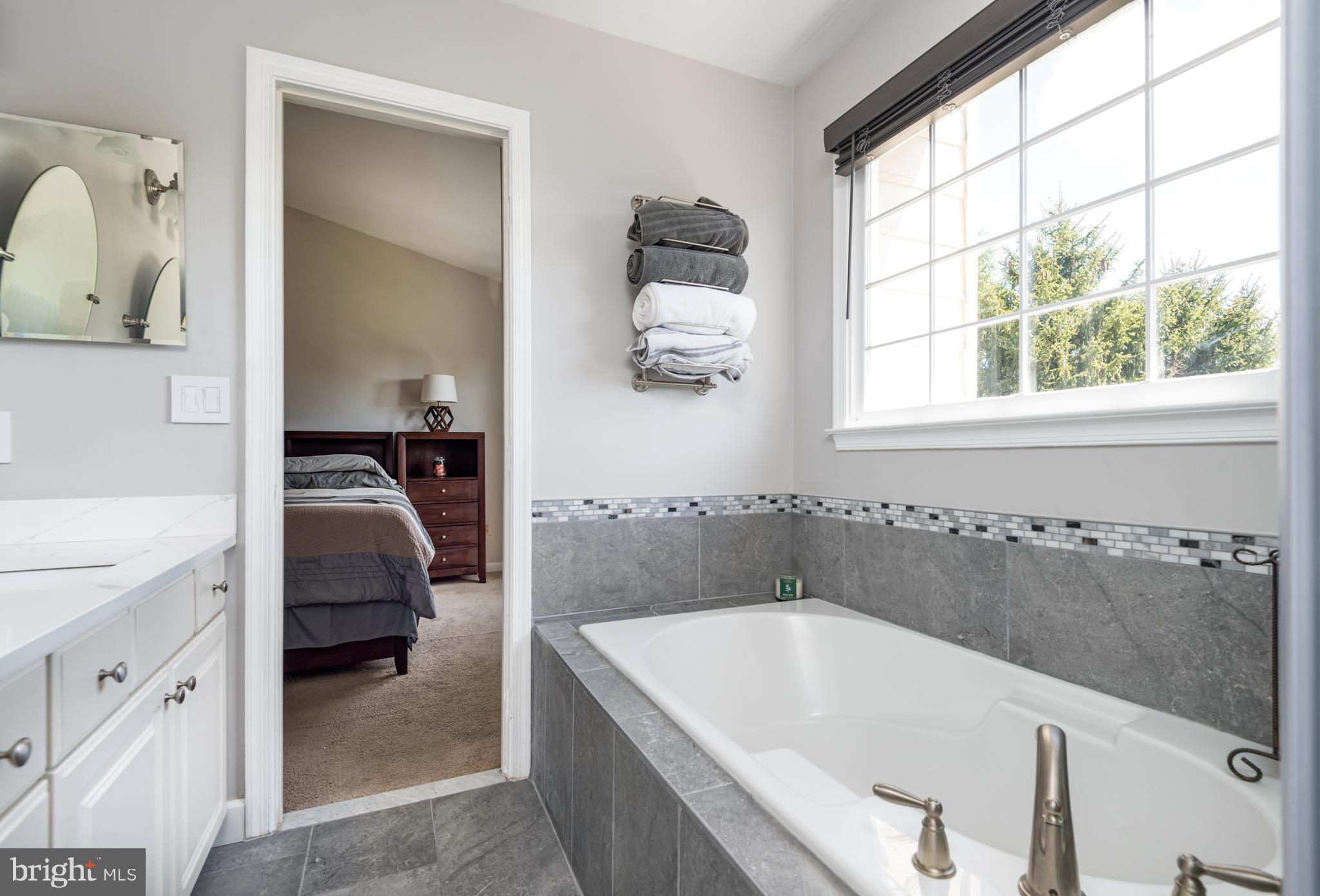 ASHBURN FARM - Residential