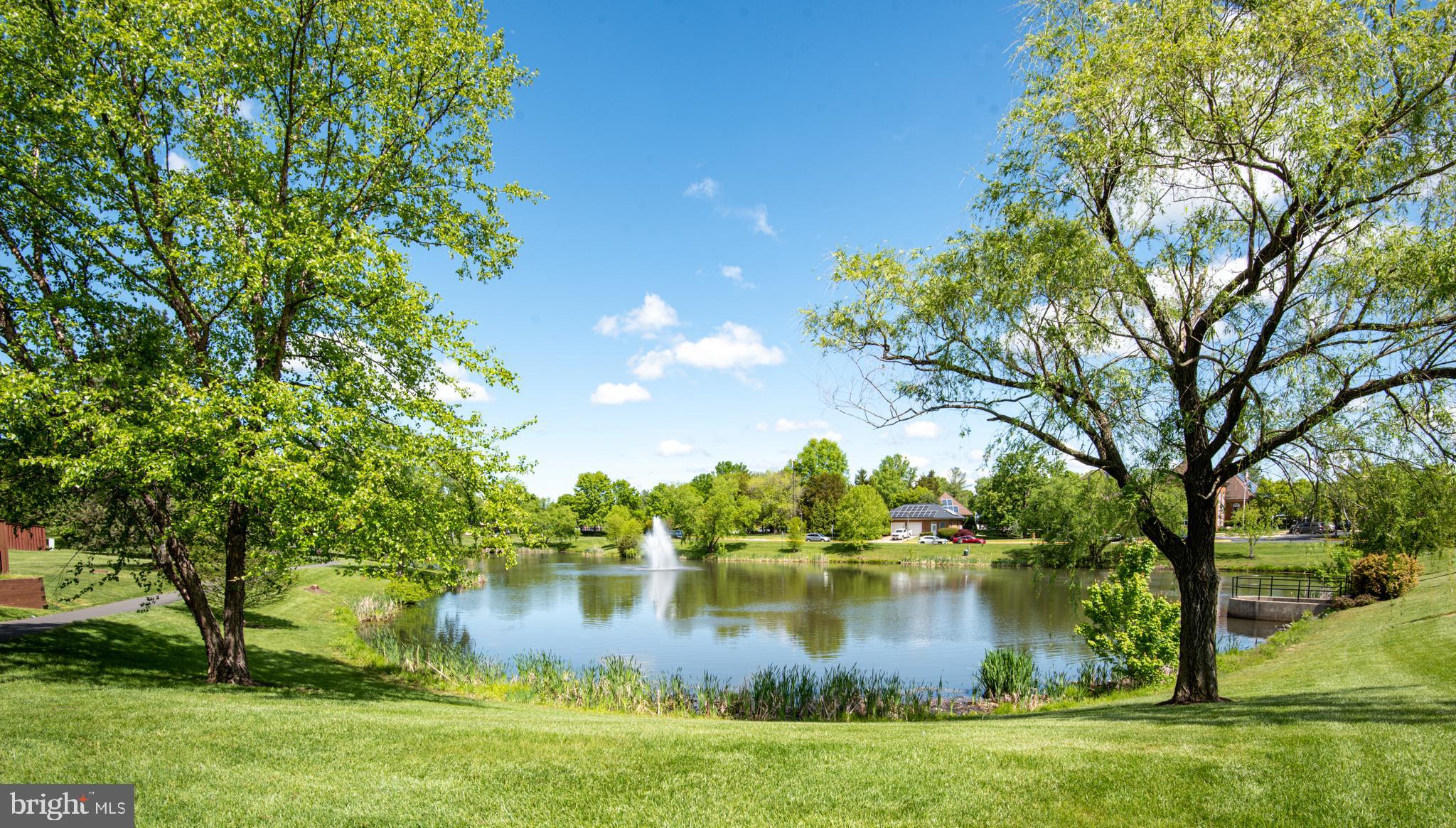 ASHBURN FARM - Residential