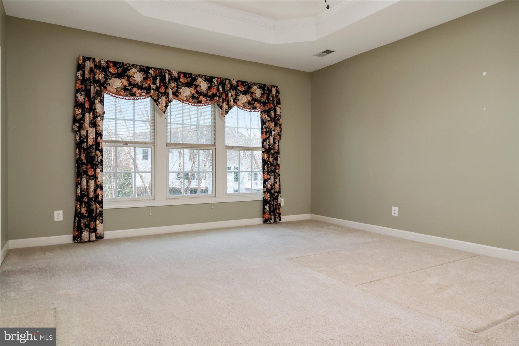 RESERVOIR OVERLOOK - Residential Lease