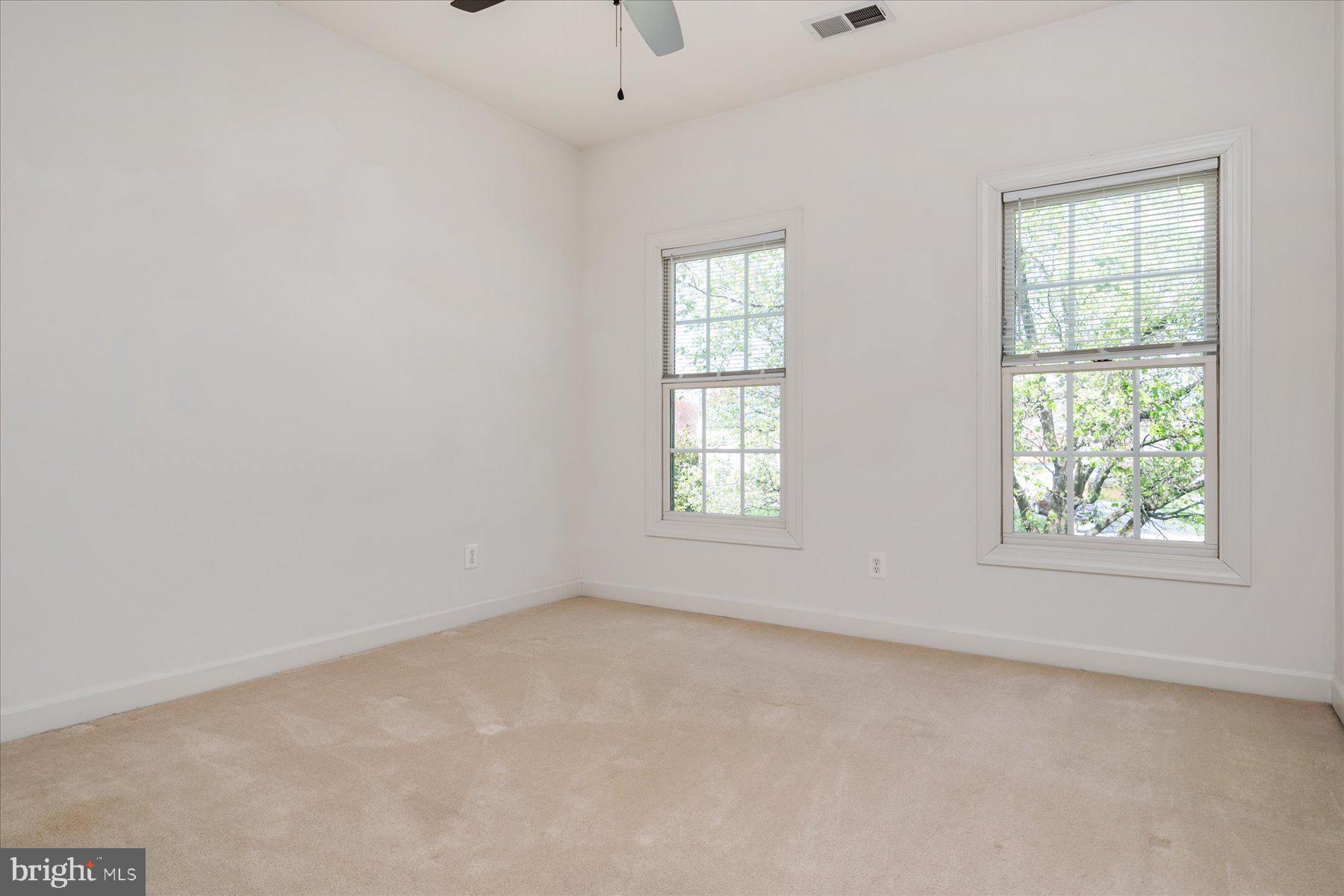 RESERVOIR OVERLOOK - Residential Lease