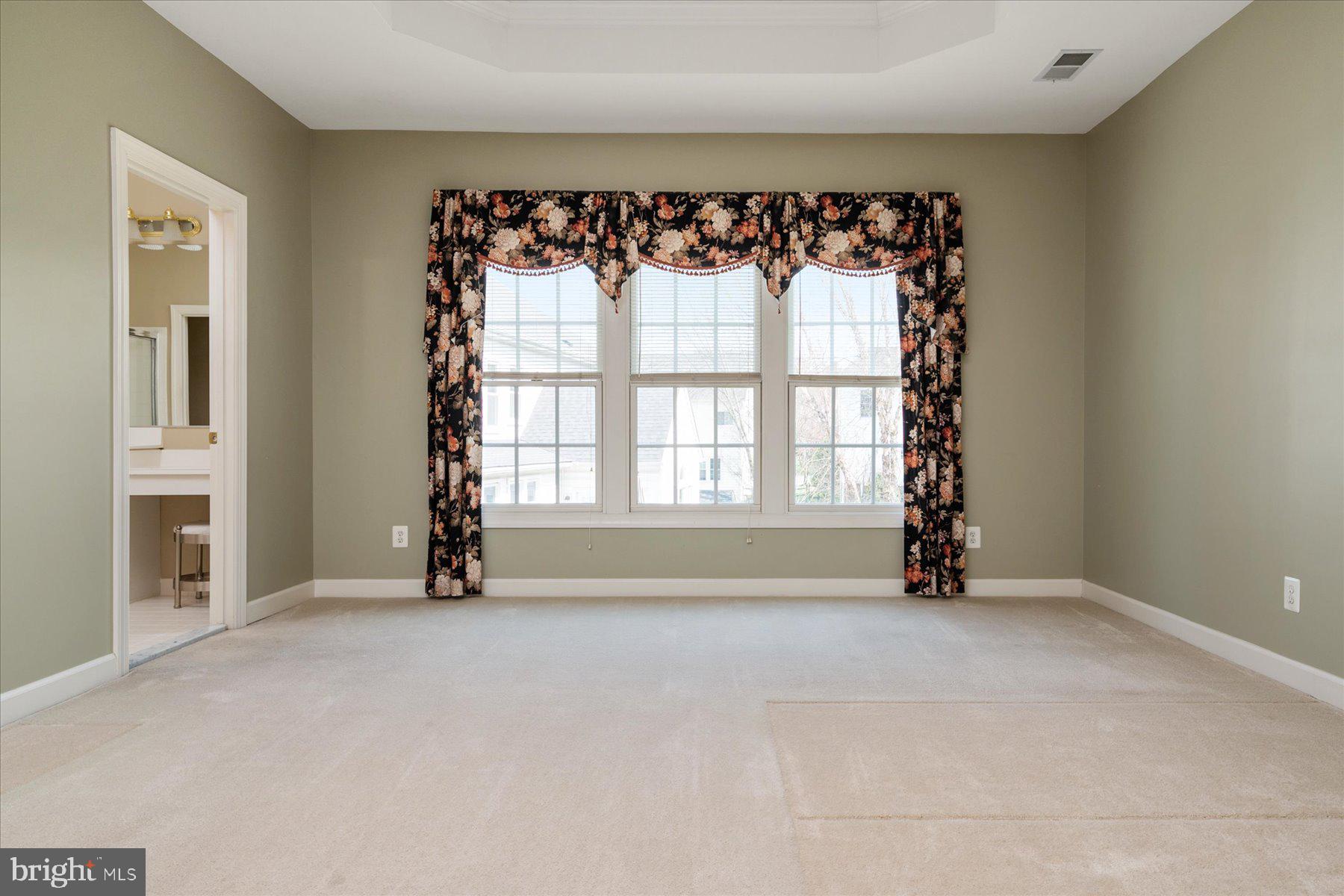 RESERVOIR OVERLOOK - Residential Lease