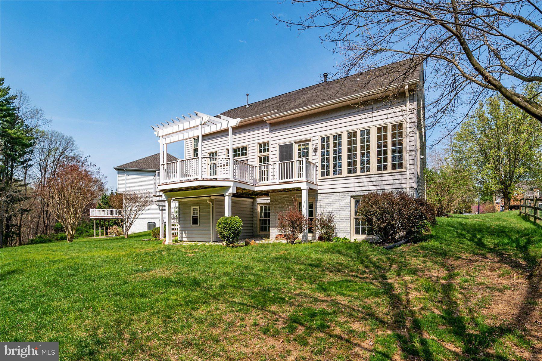 RESERVOIR OVERLOOK - Residential Lease