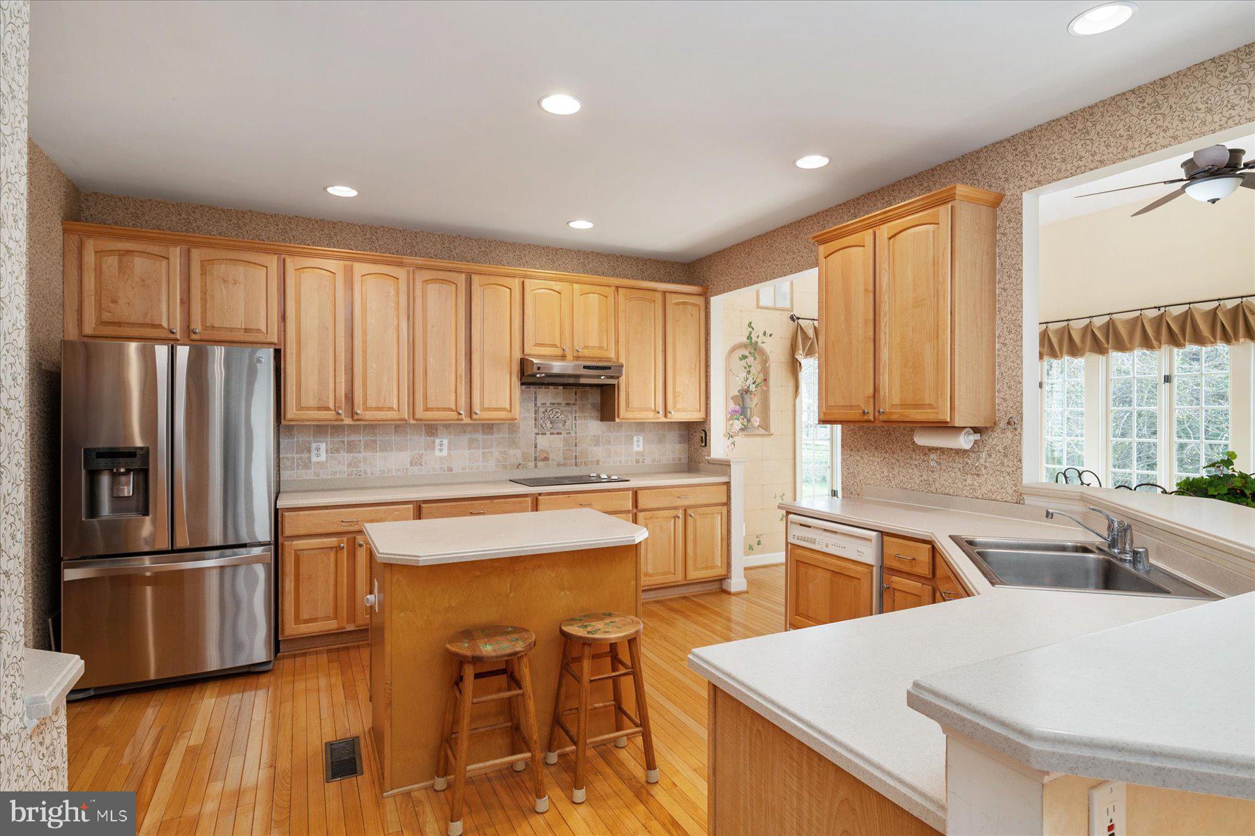 RESERVOIR OVERLOOK - Residential Lease