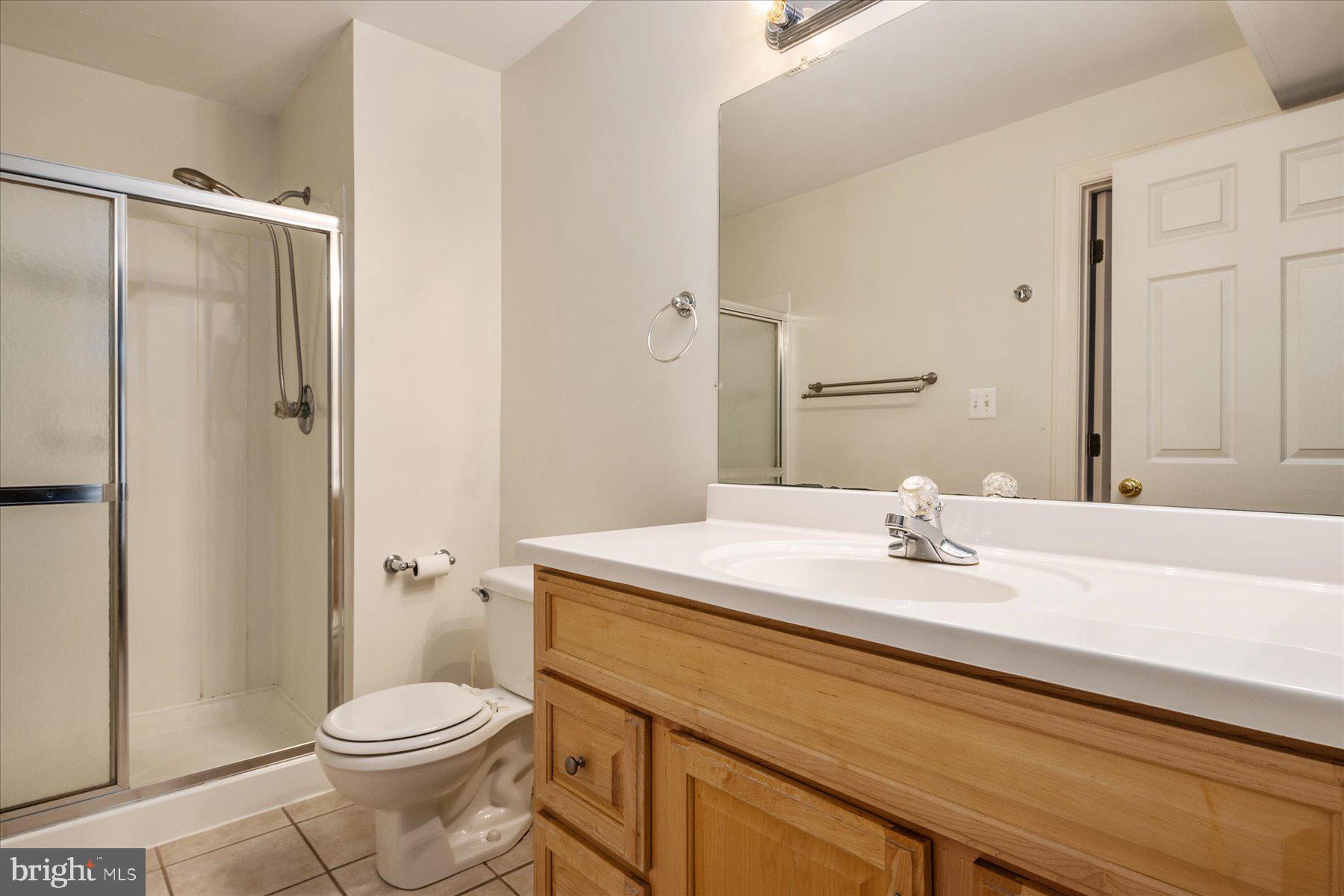 RESERVOIR OVERLOOK - Residential Lease