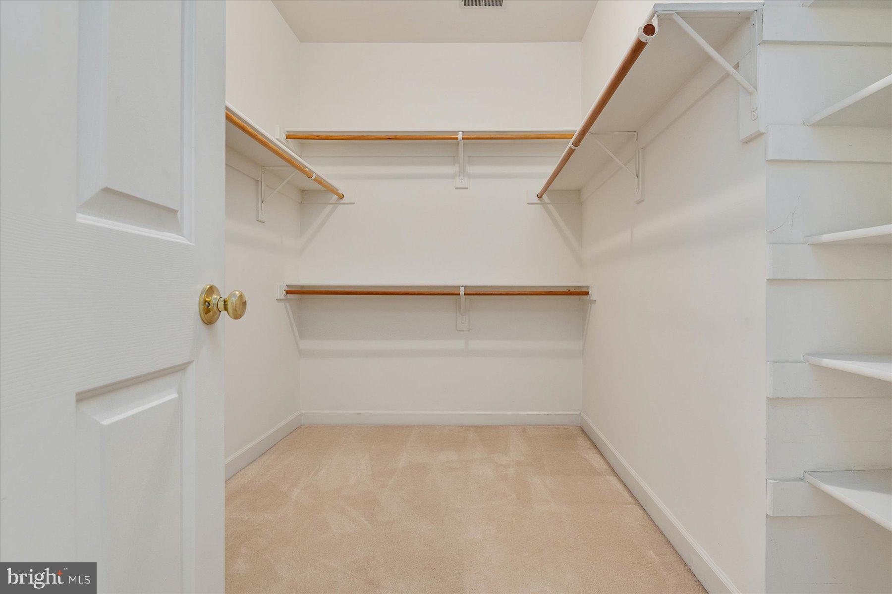 RESERVOIR OVERLOOK - Residential Lease