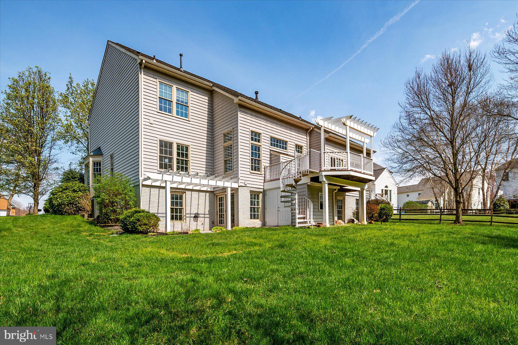 RESERVOIR OVERLOOK - Residential Lease