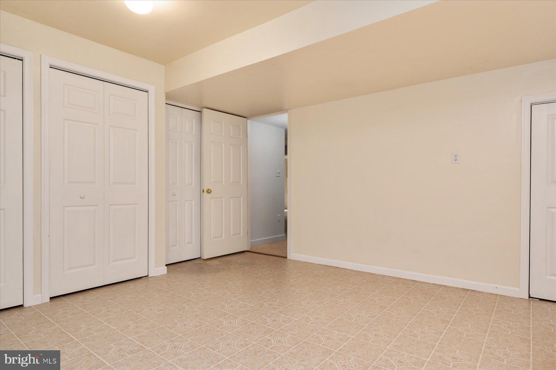 RESERVOIR OVERLOOK - Residential Lease