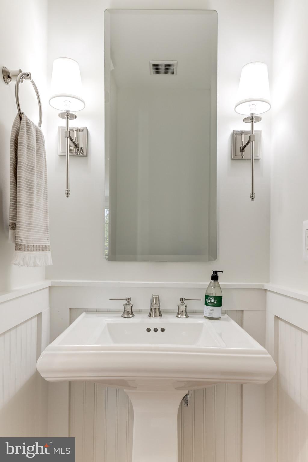 PARKER GRAY - Residential Lease