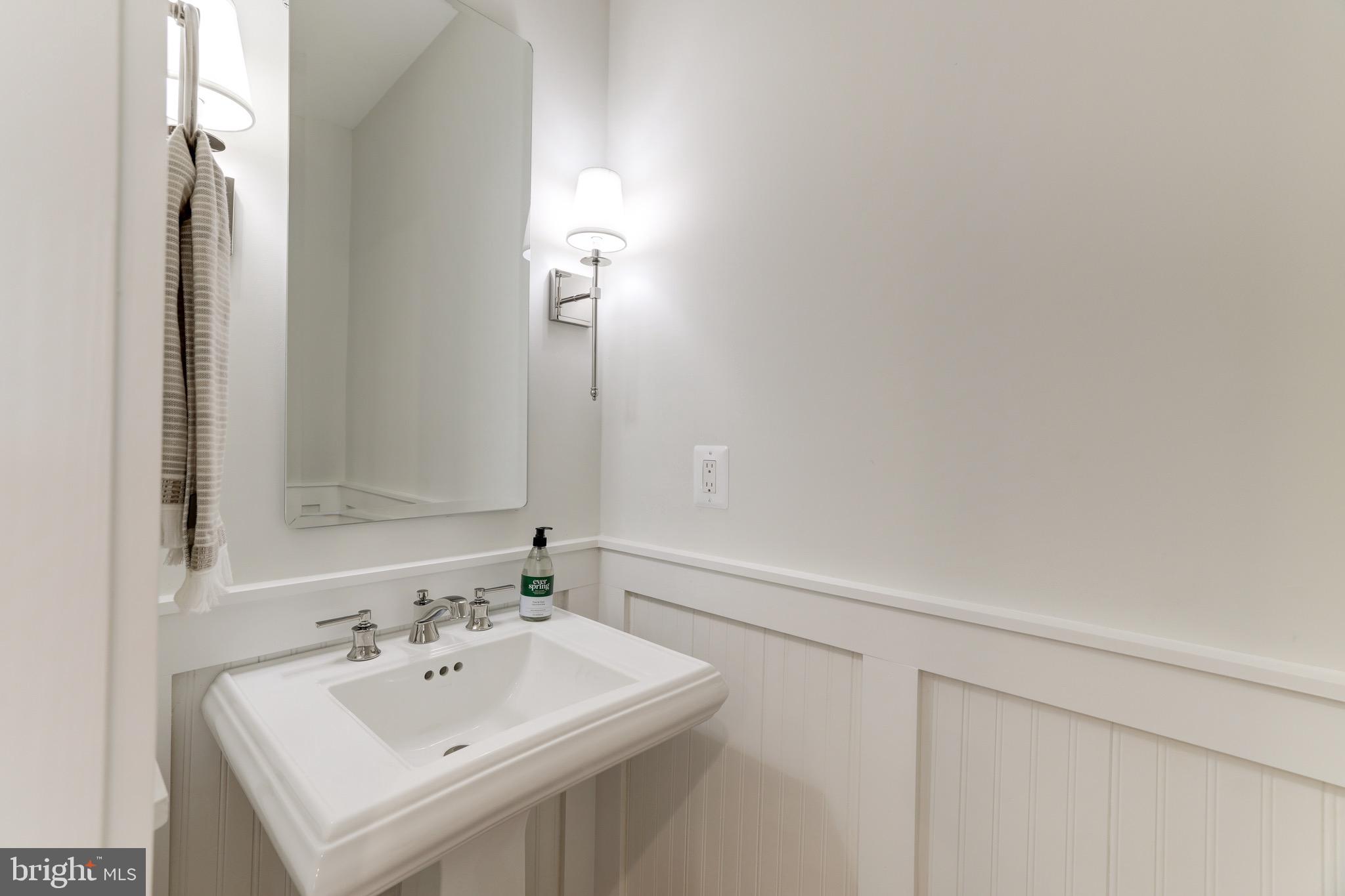 PARKER GRAY - Residential Lease